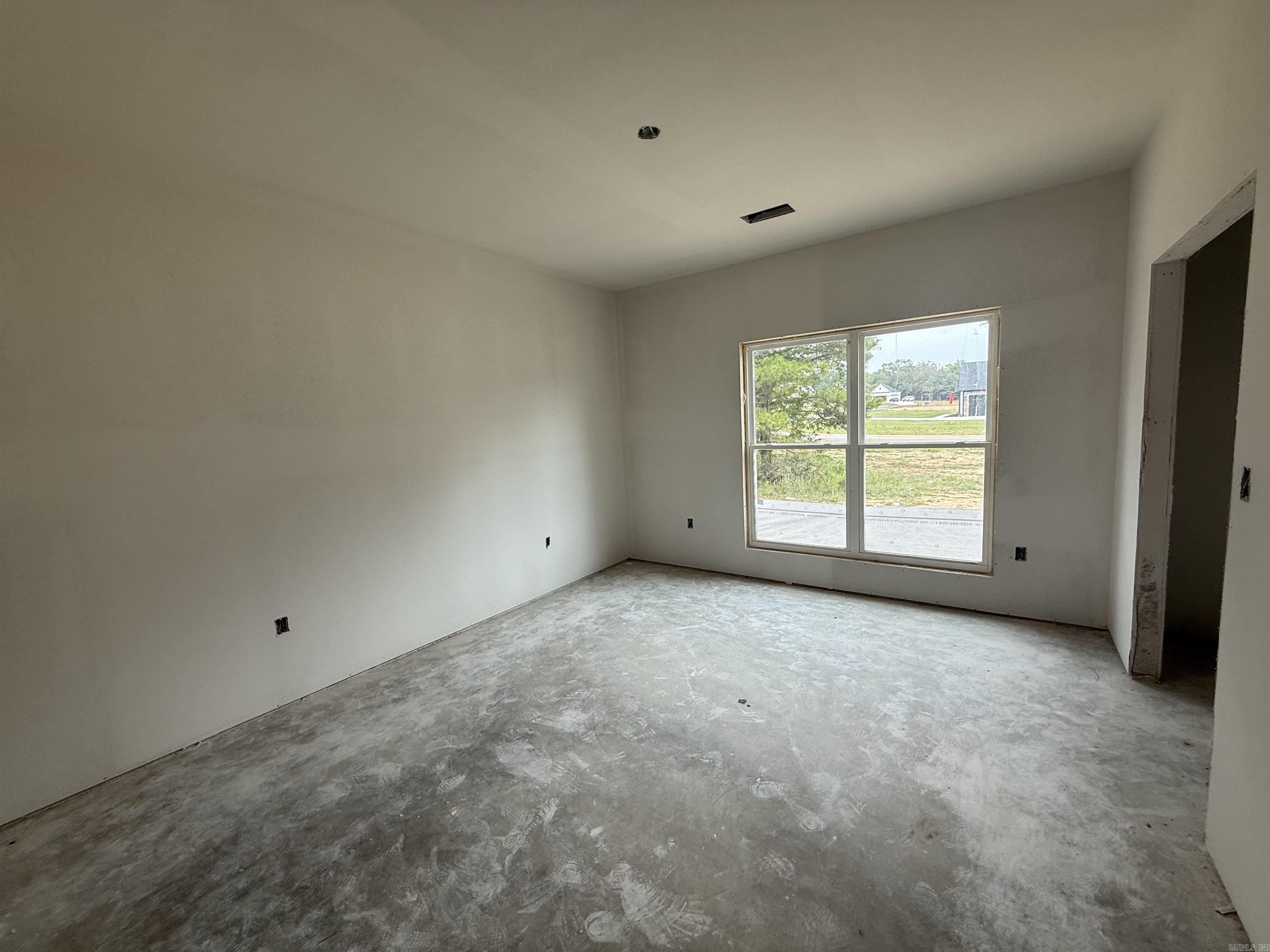 22 Ules Watson Drive Greenbrier, AR 72058