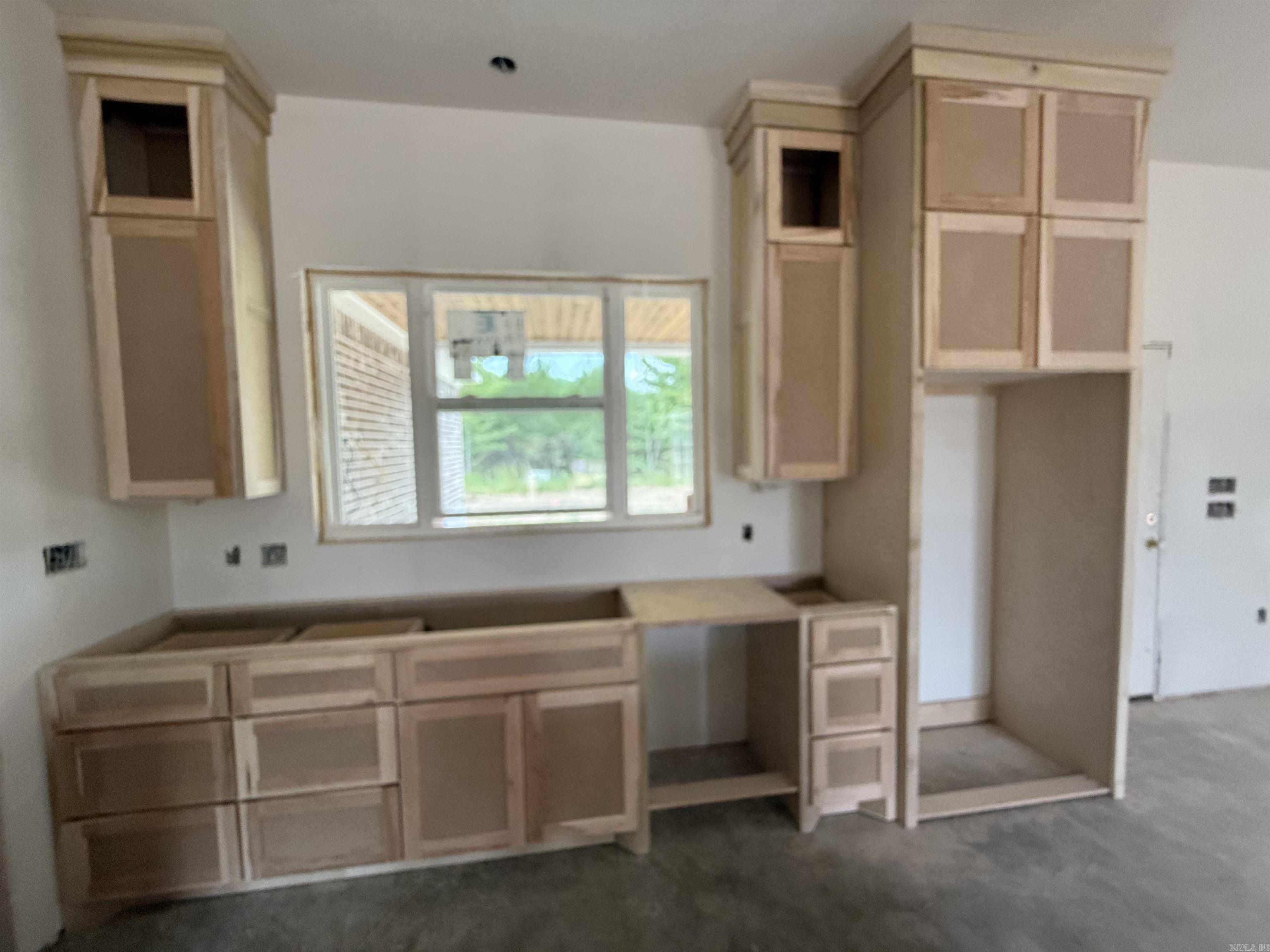 22 Ules Watson Drive Greenbrier, AR 72058