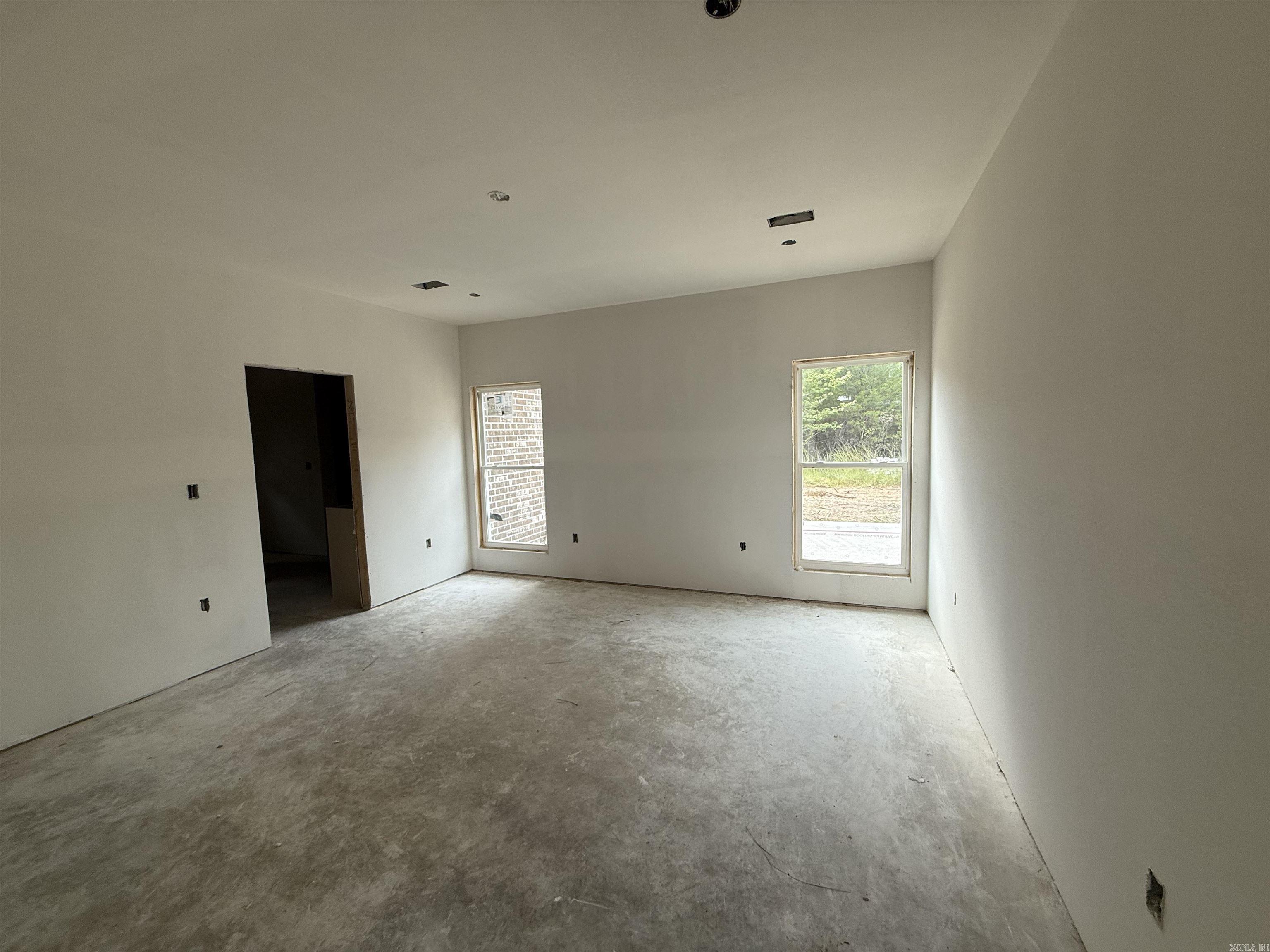 22 Ules Watson Drive Greenbrier, AR 72058