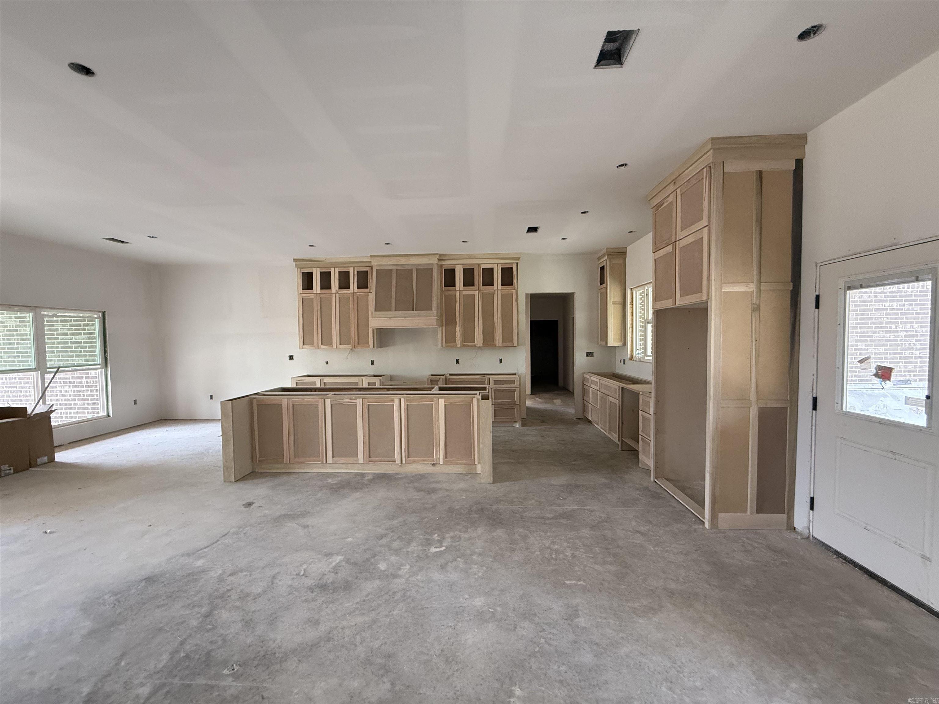 22 Ules Watson Drive Greenbrier, AR 72058