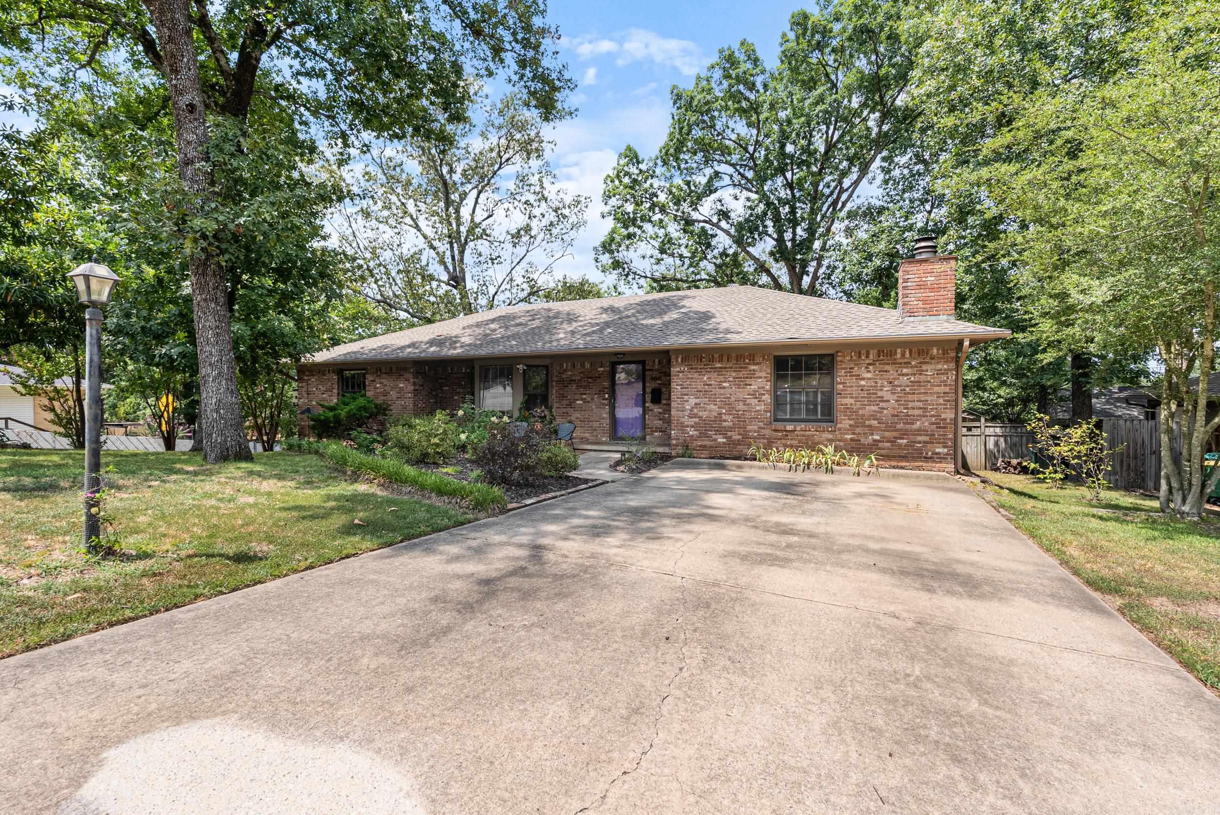 108 Indian  Little Rock, AR