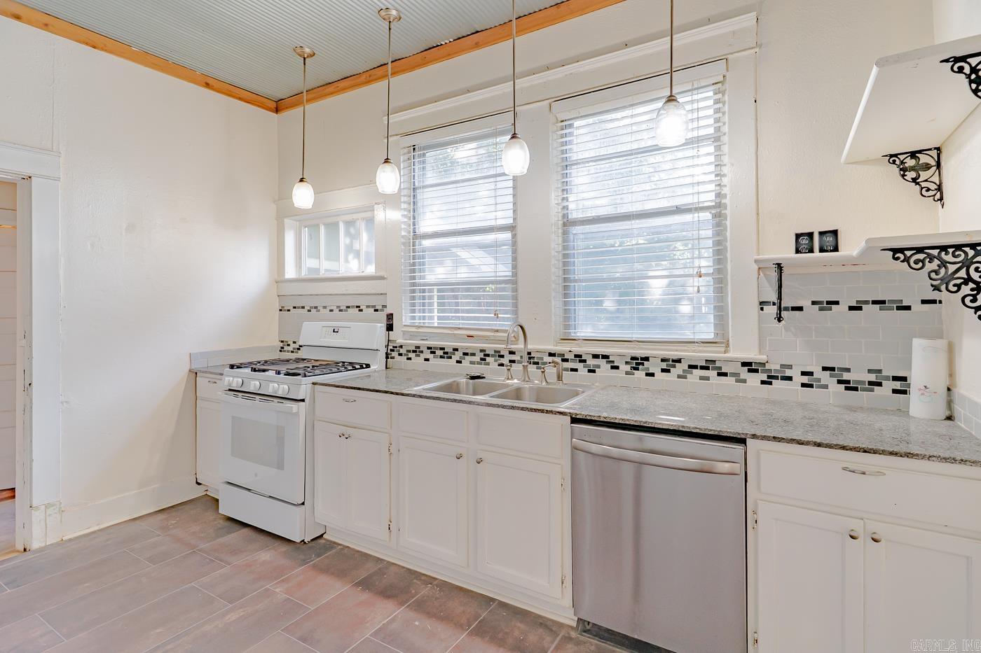 700 2nd St Street Lake City, AR 72437