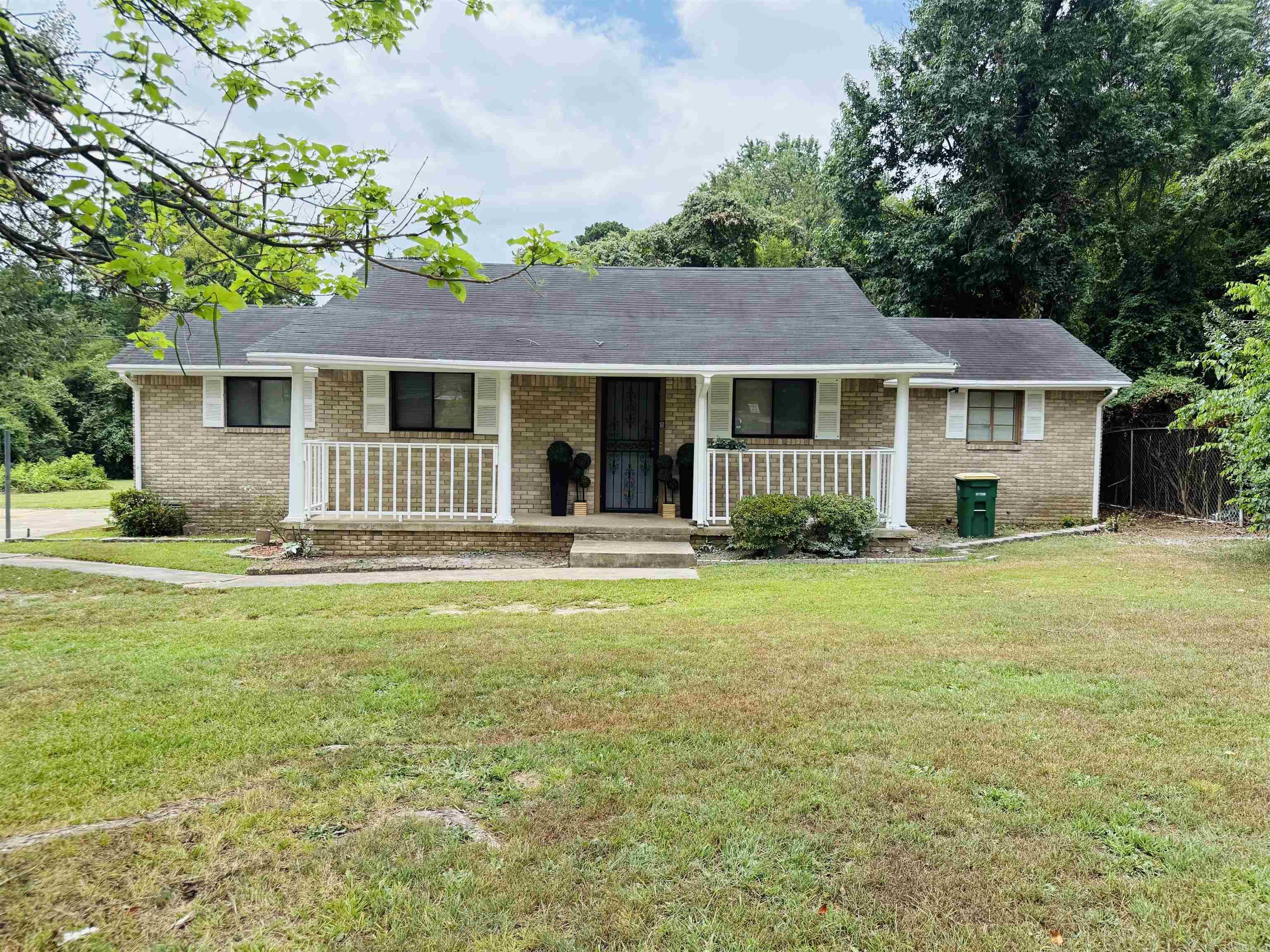 5303 W 57th  Little Rock, AR