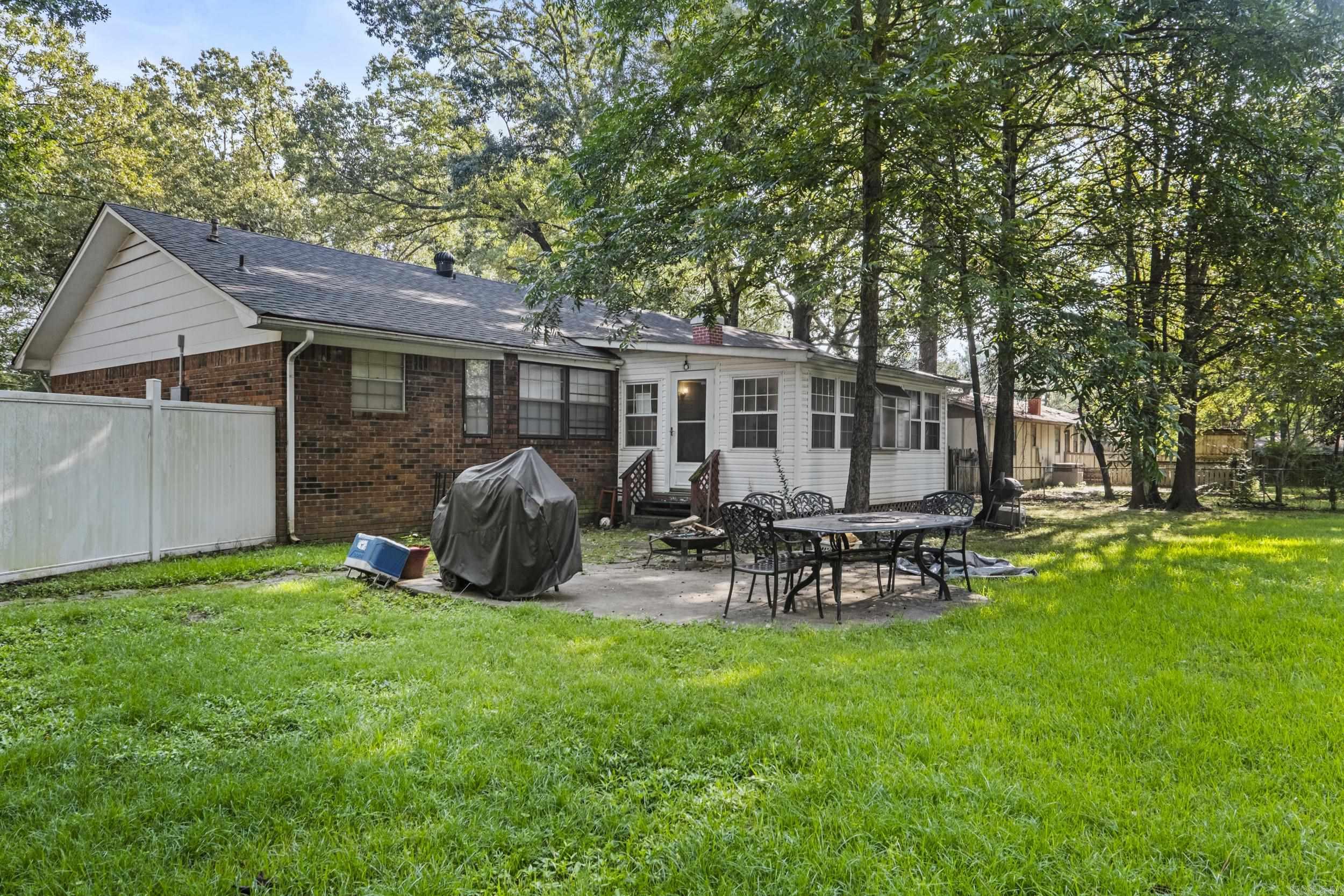 107 Foxdell  Jacksonville, AR