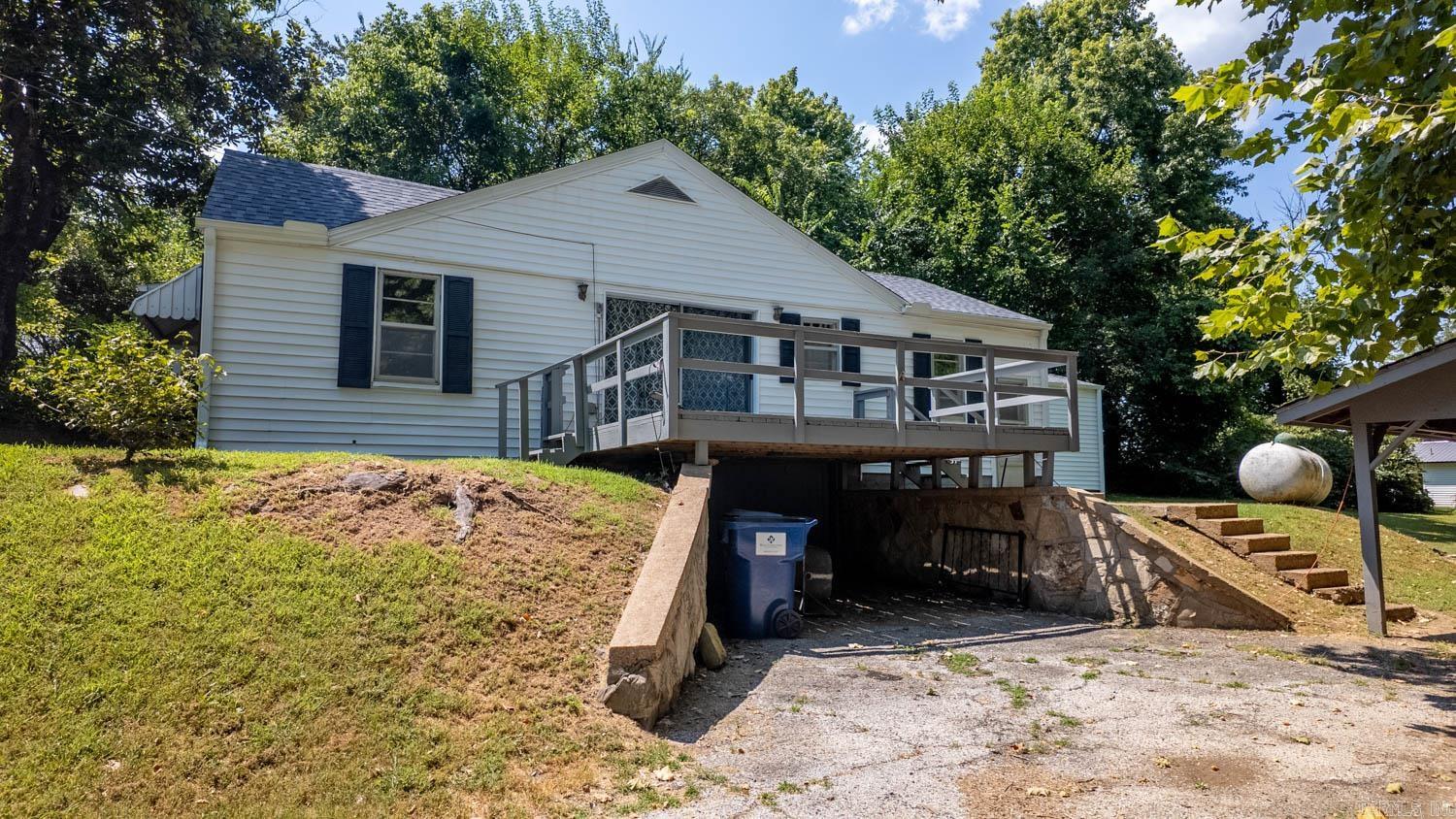855 Archer Street  Mammoth Spring, AR