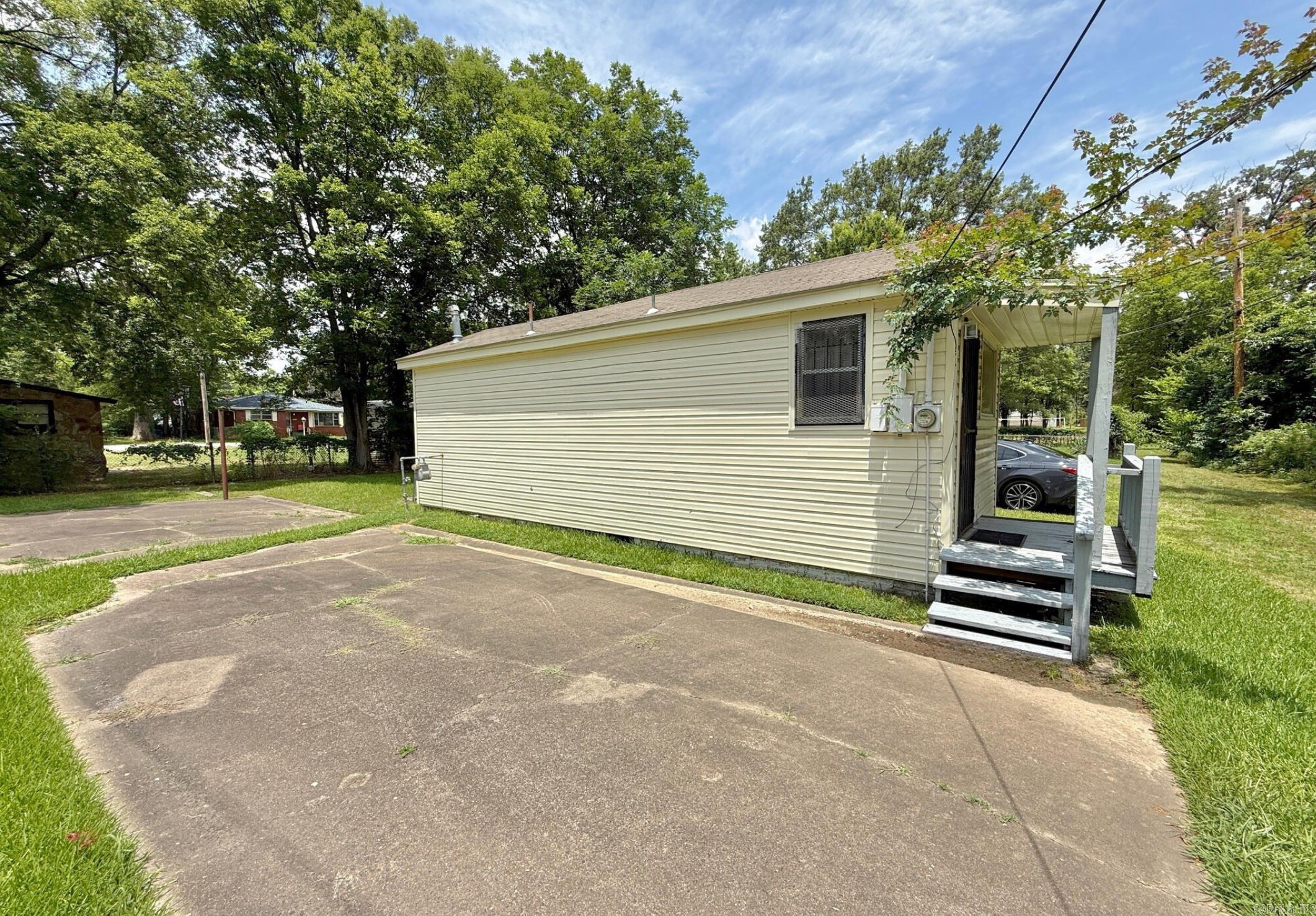 1213 W 18th  North Little Rock, AR
