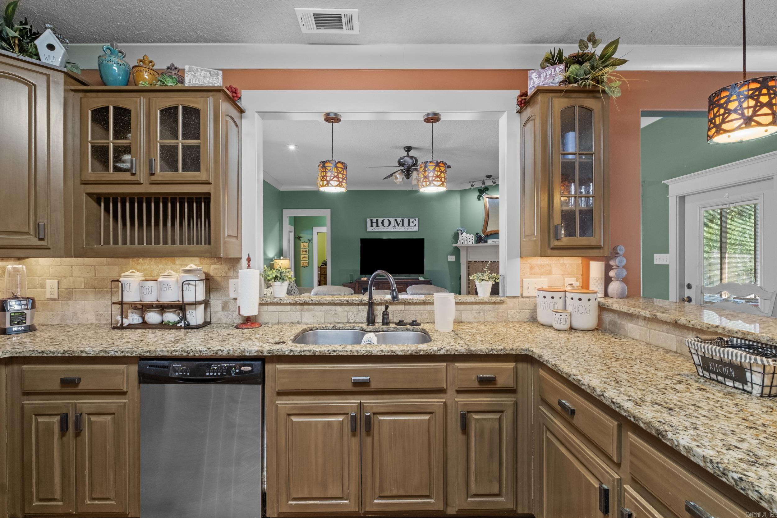 5318 Charles Court Bryant, AR 72022