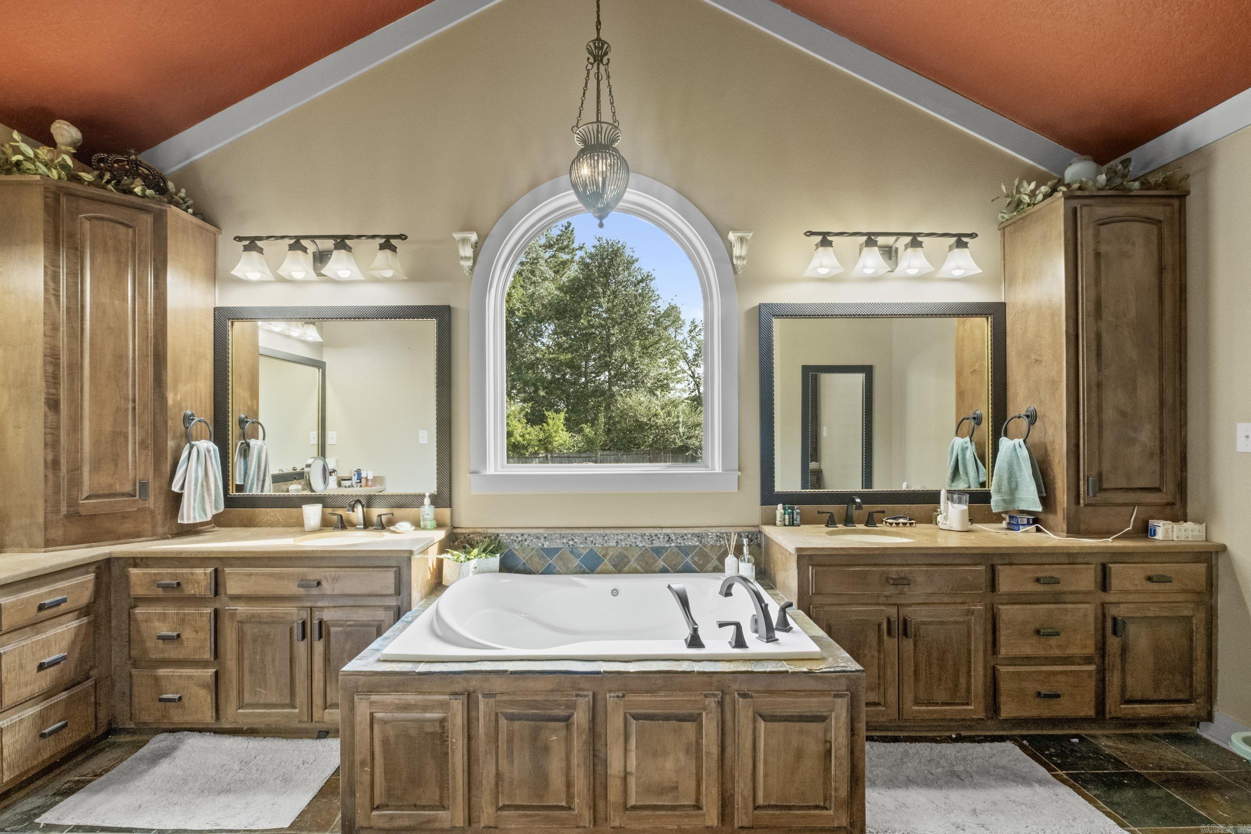 5318 Charles Court Bryant, AR 72022