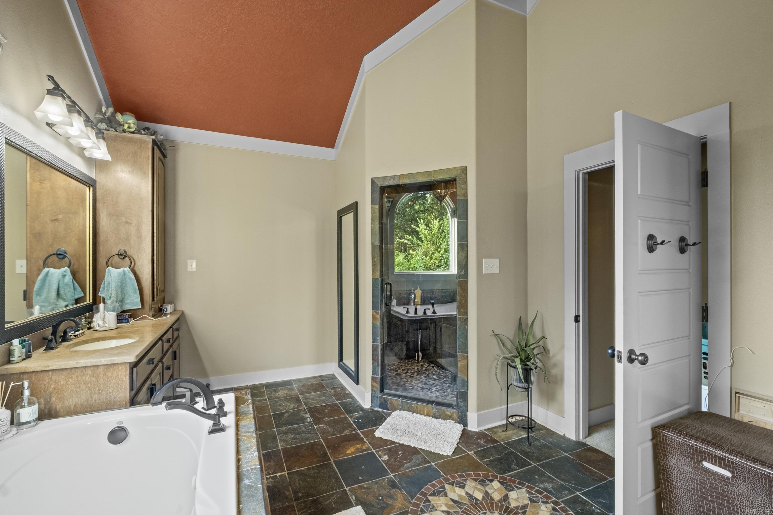 5318 Charles Court Bryant, AR 72022