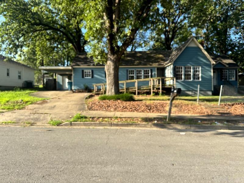 4207 W 15Th St  Little Rock, AR