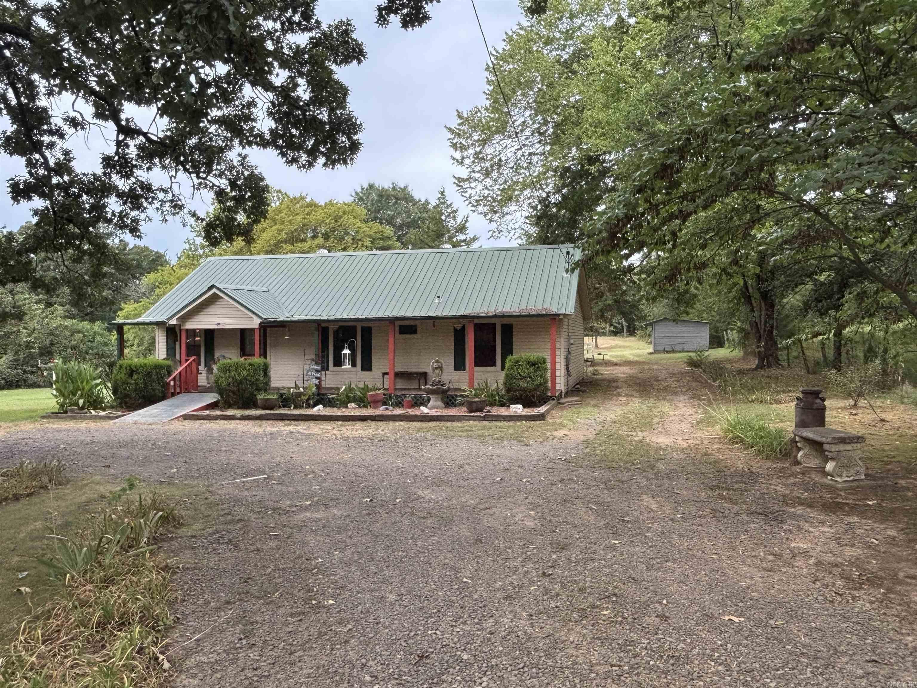 10372 Gum Springs Rd Dardanelle, AR 72834