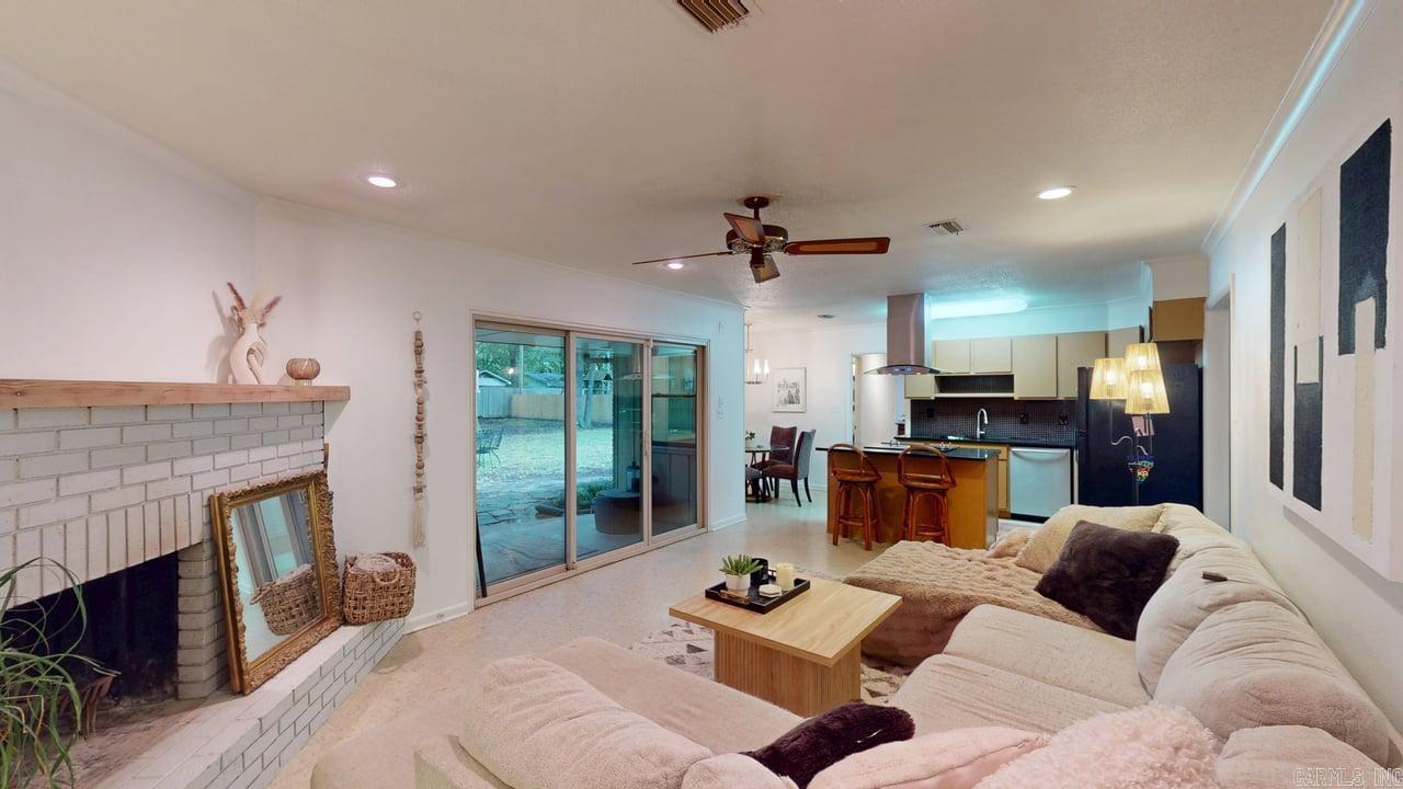 12 Oakdale  Conway, AR