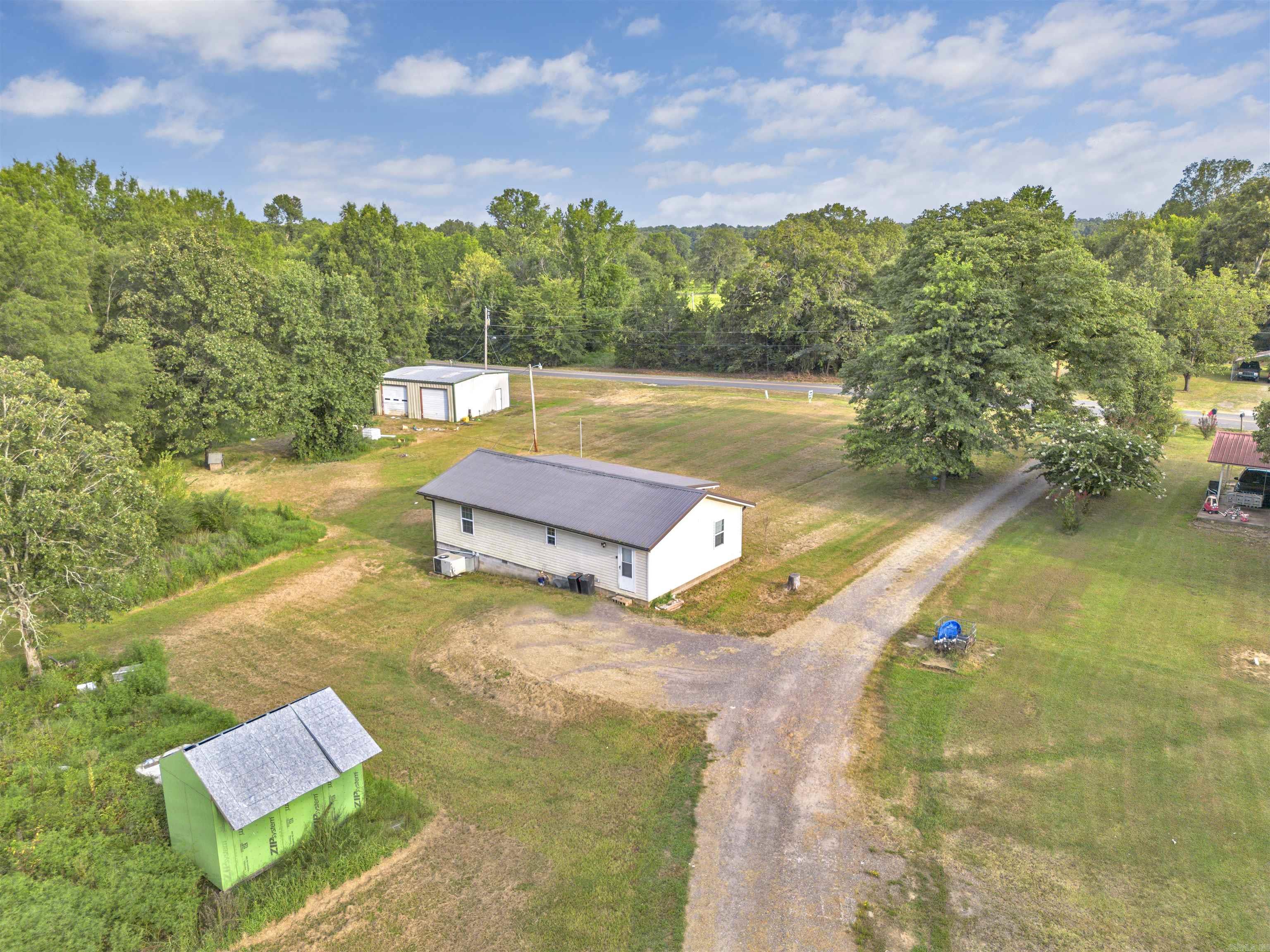 99 Lonoke Rd Morrilton, AR 72110