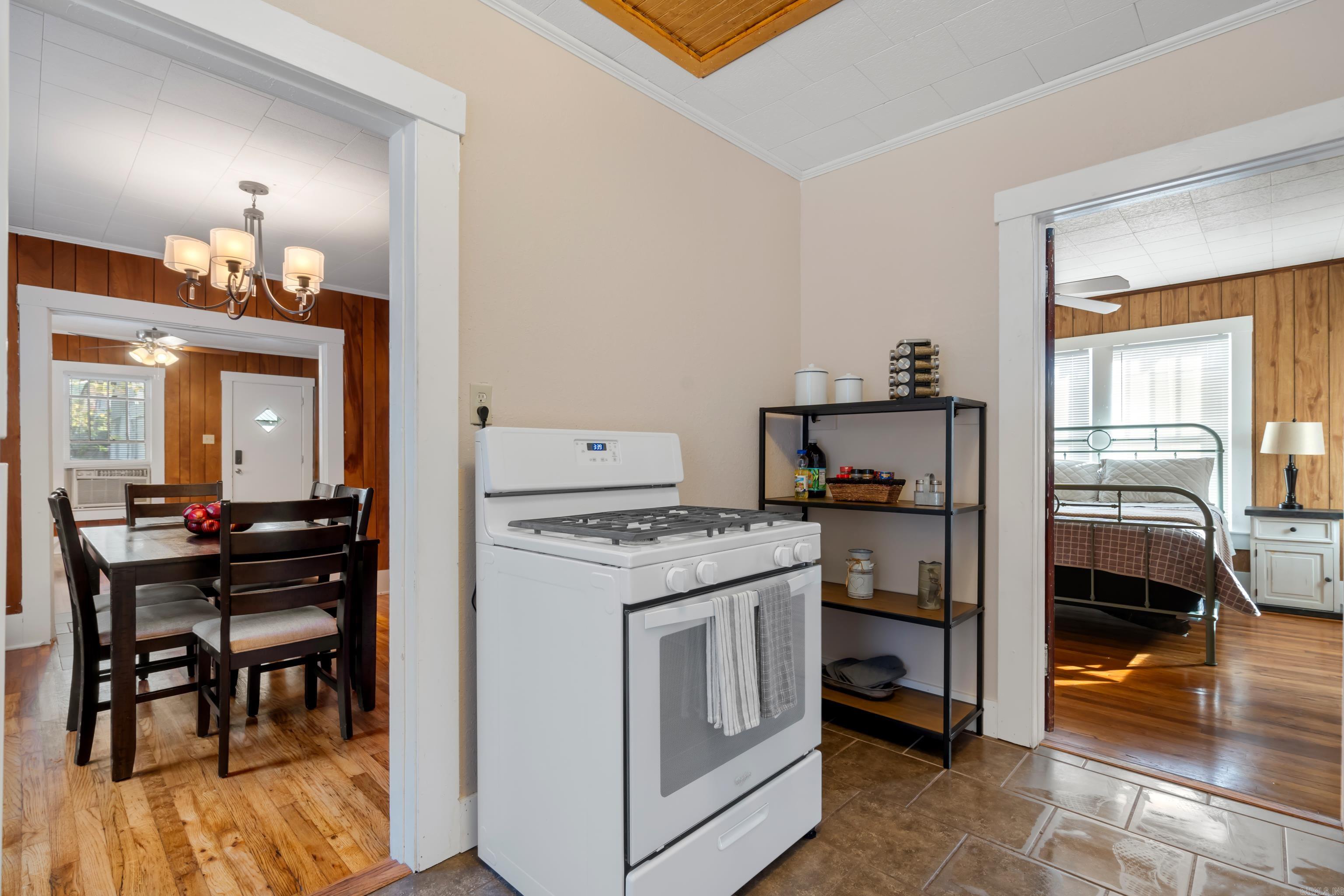 121 Pullman Street Hot Springs, AR 71901