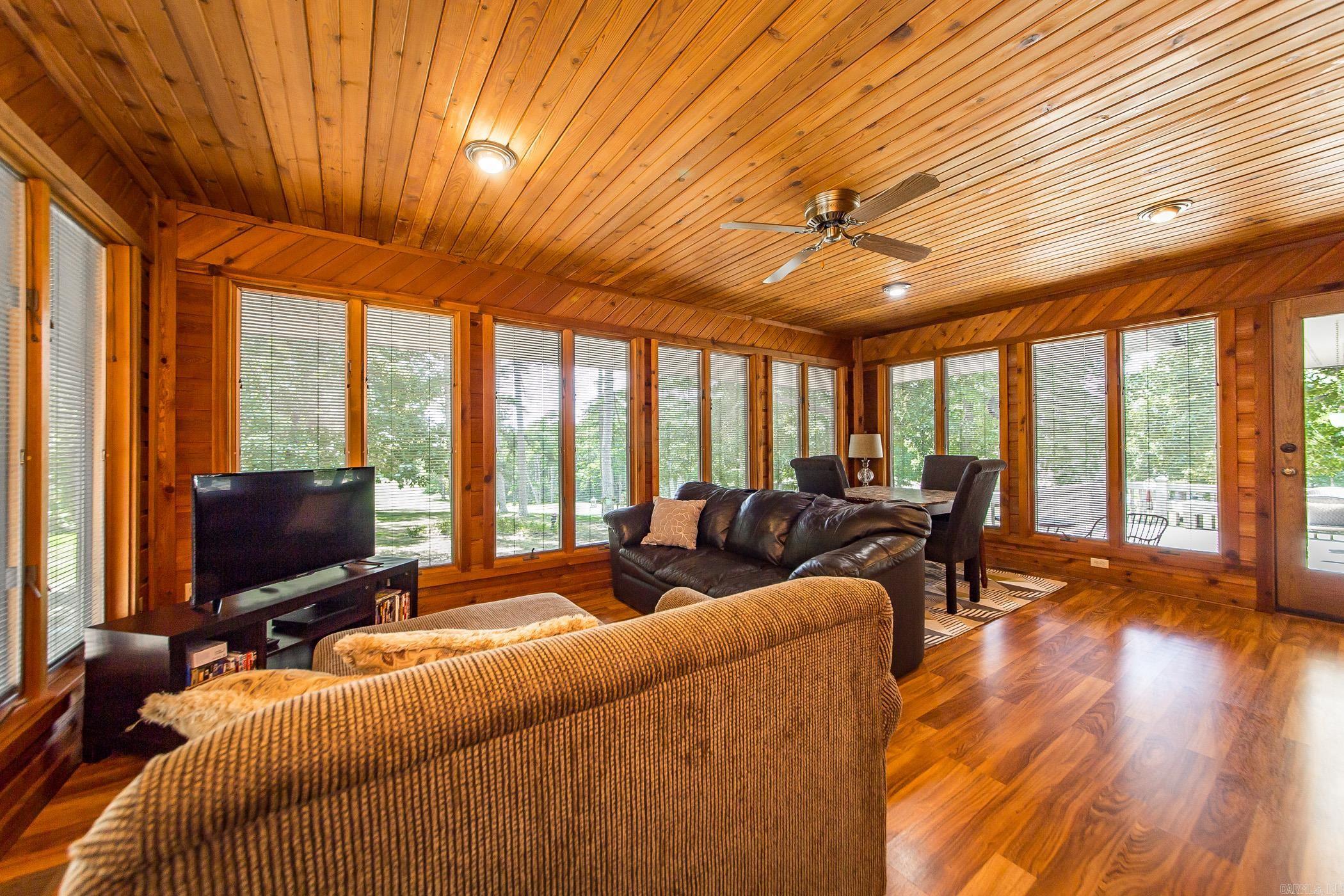 242 Snead  Fairfield Bay, AR