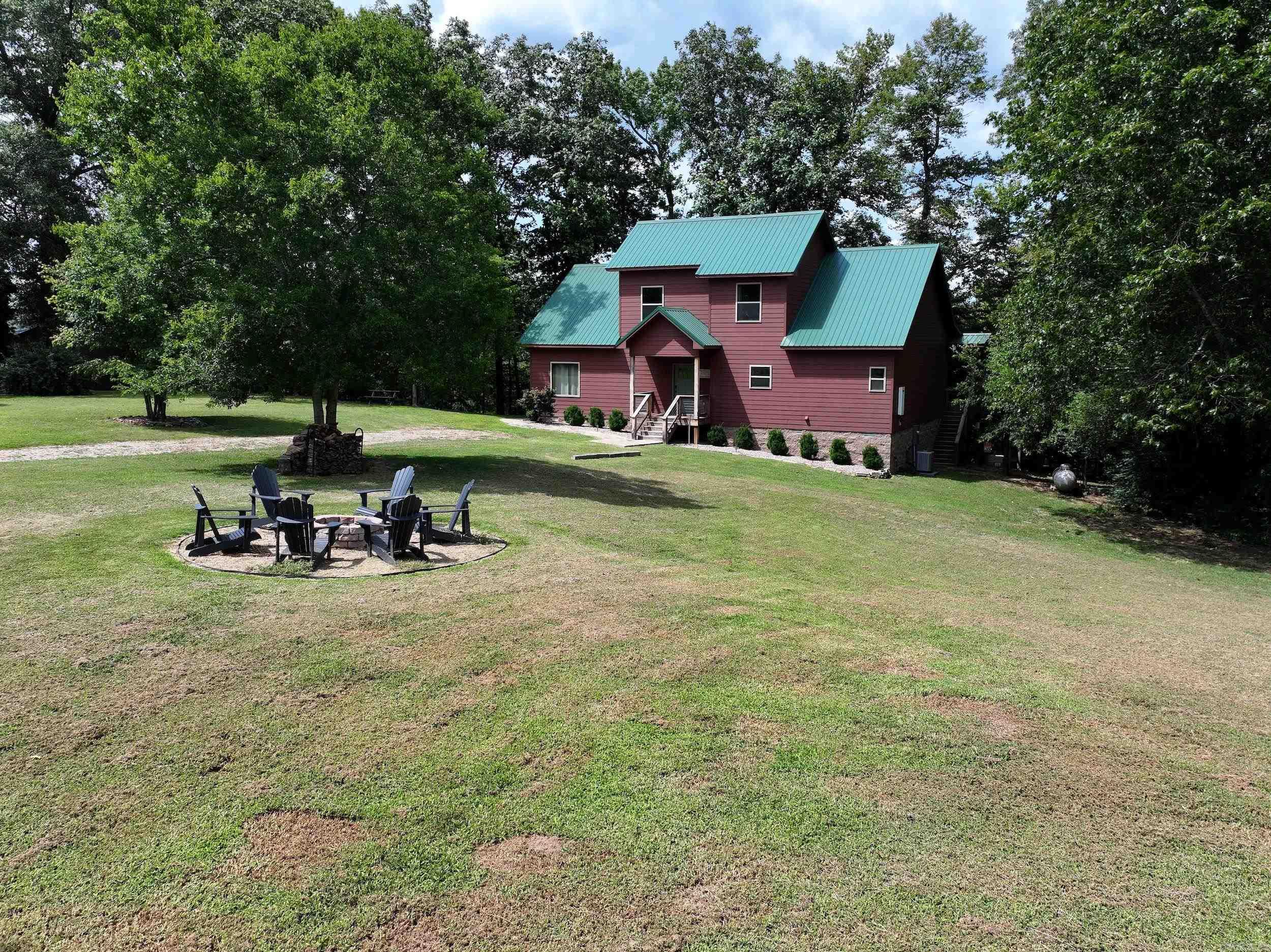 79 Kevins  Amity, AR