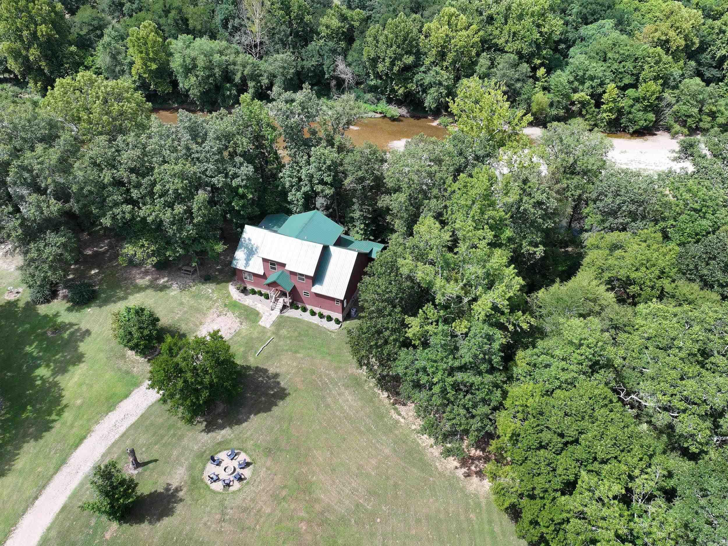 79 Kevins  Amity, AR