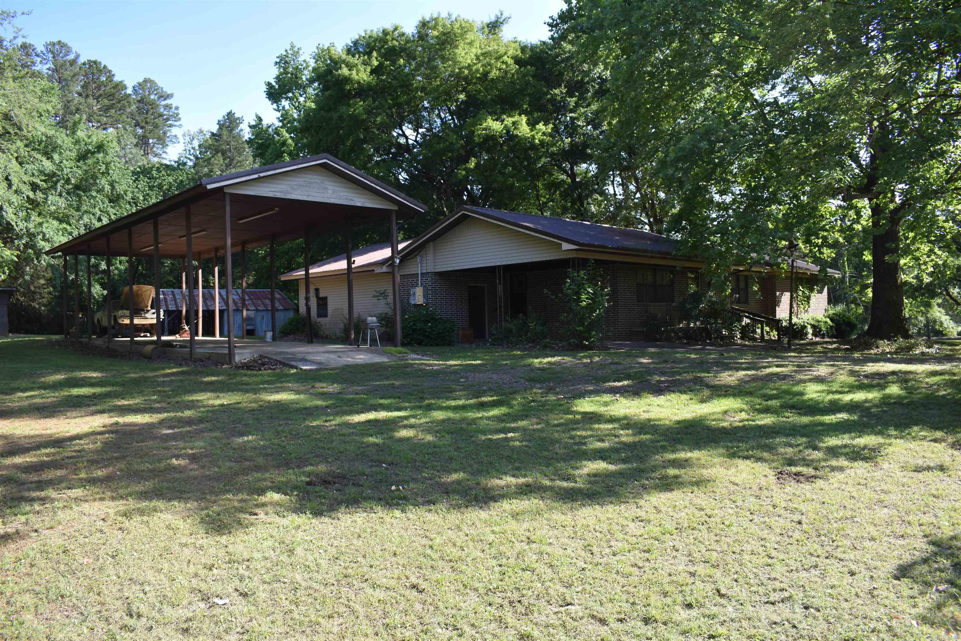 26723 Highway 80  Danville, AR