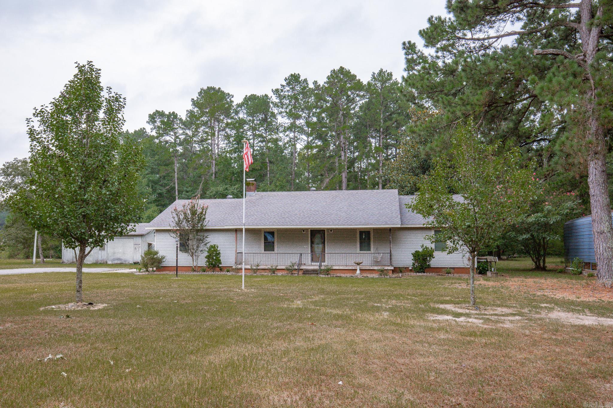 379 Grant County Rd 167077 Sheridan, AR 72150