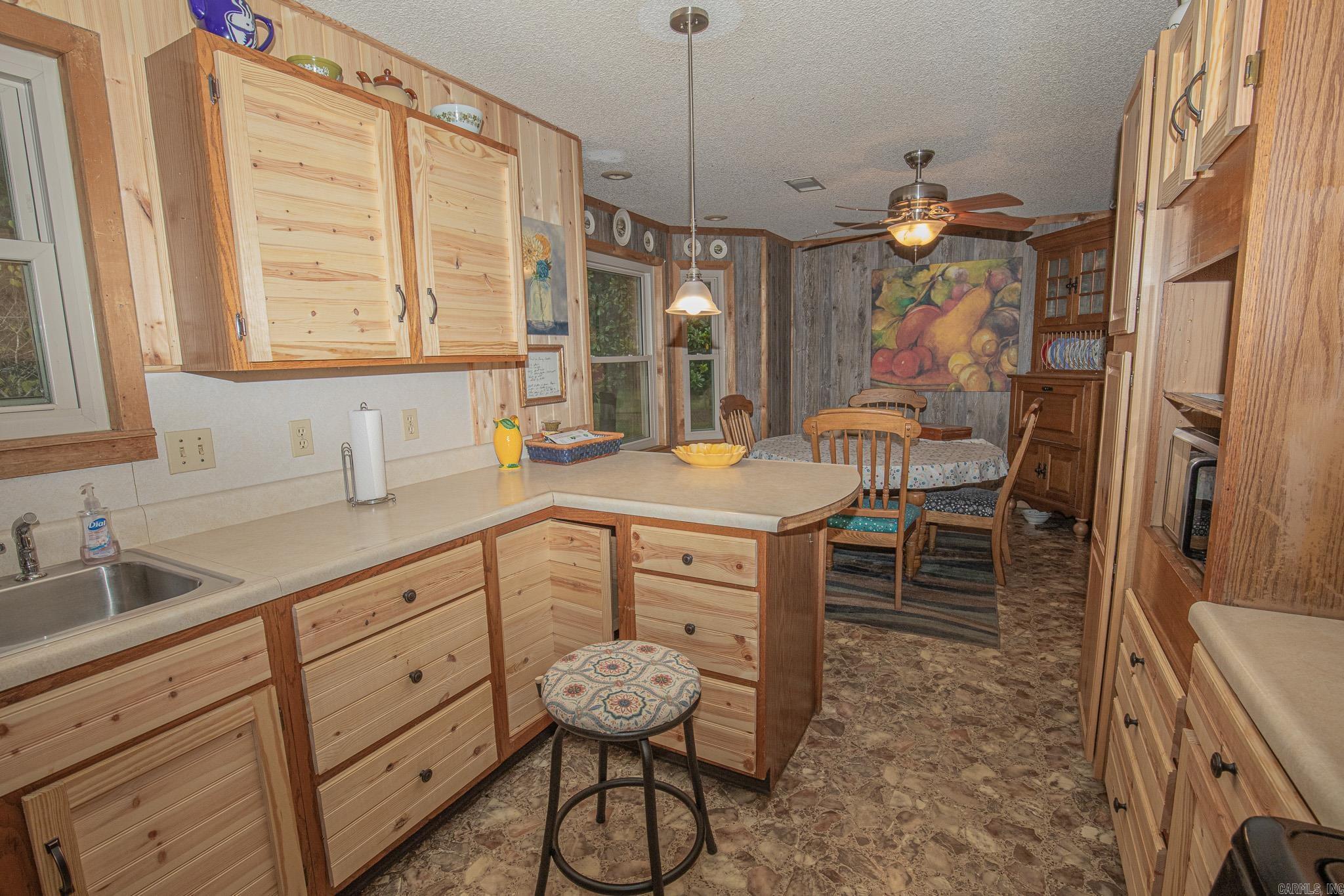 379 Grant County Rd 167077 Sheridan, AR 72150
