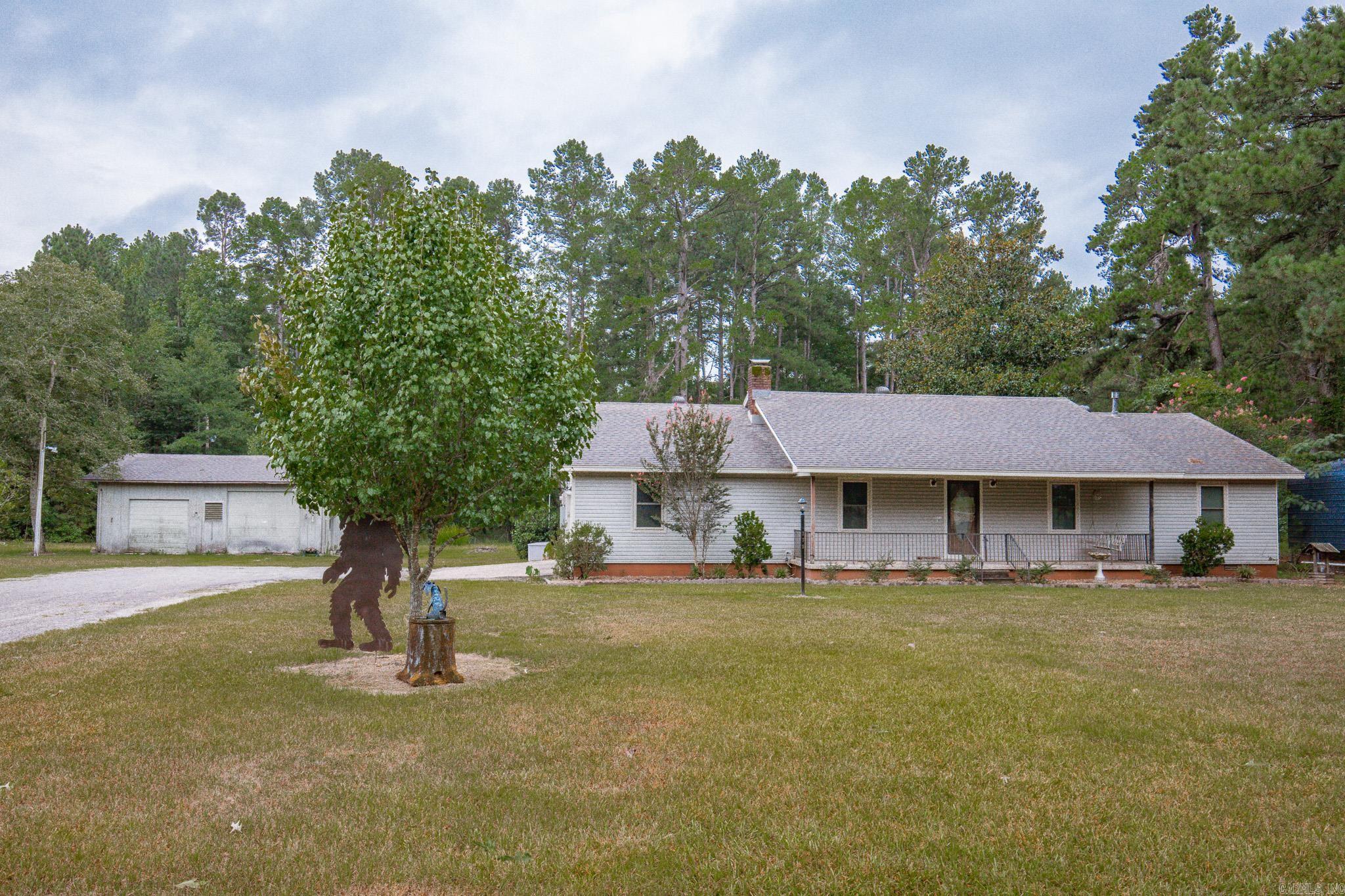 379 Grant County Rd 167077 Sheridan, AR 72150