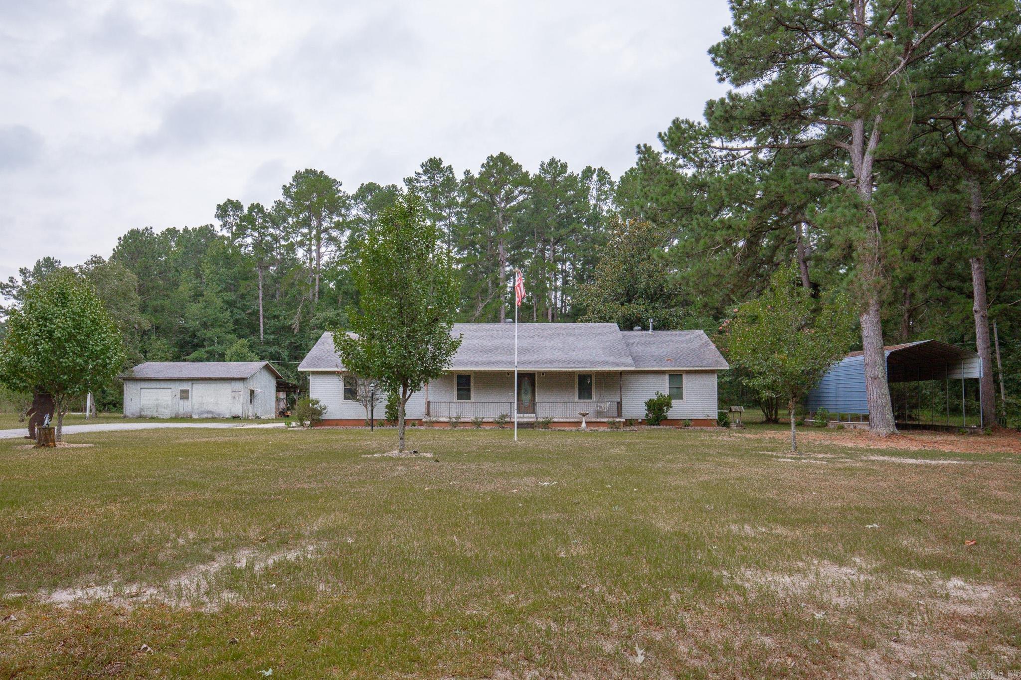 379 Grant County Rd 167077 Sheridan, AR 72150
