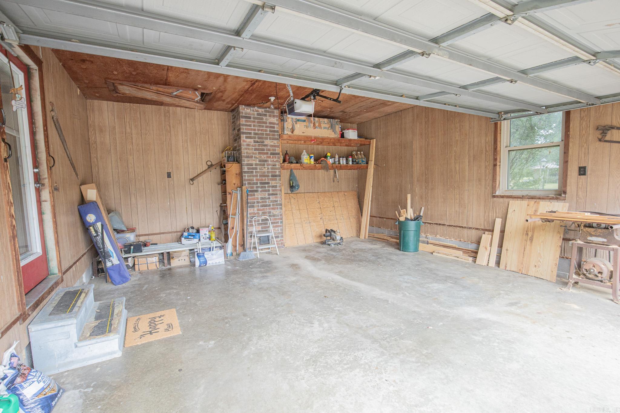 379 Grant County Rd 167077 Sheridan, AR 72150