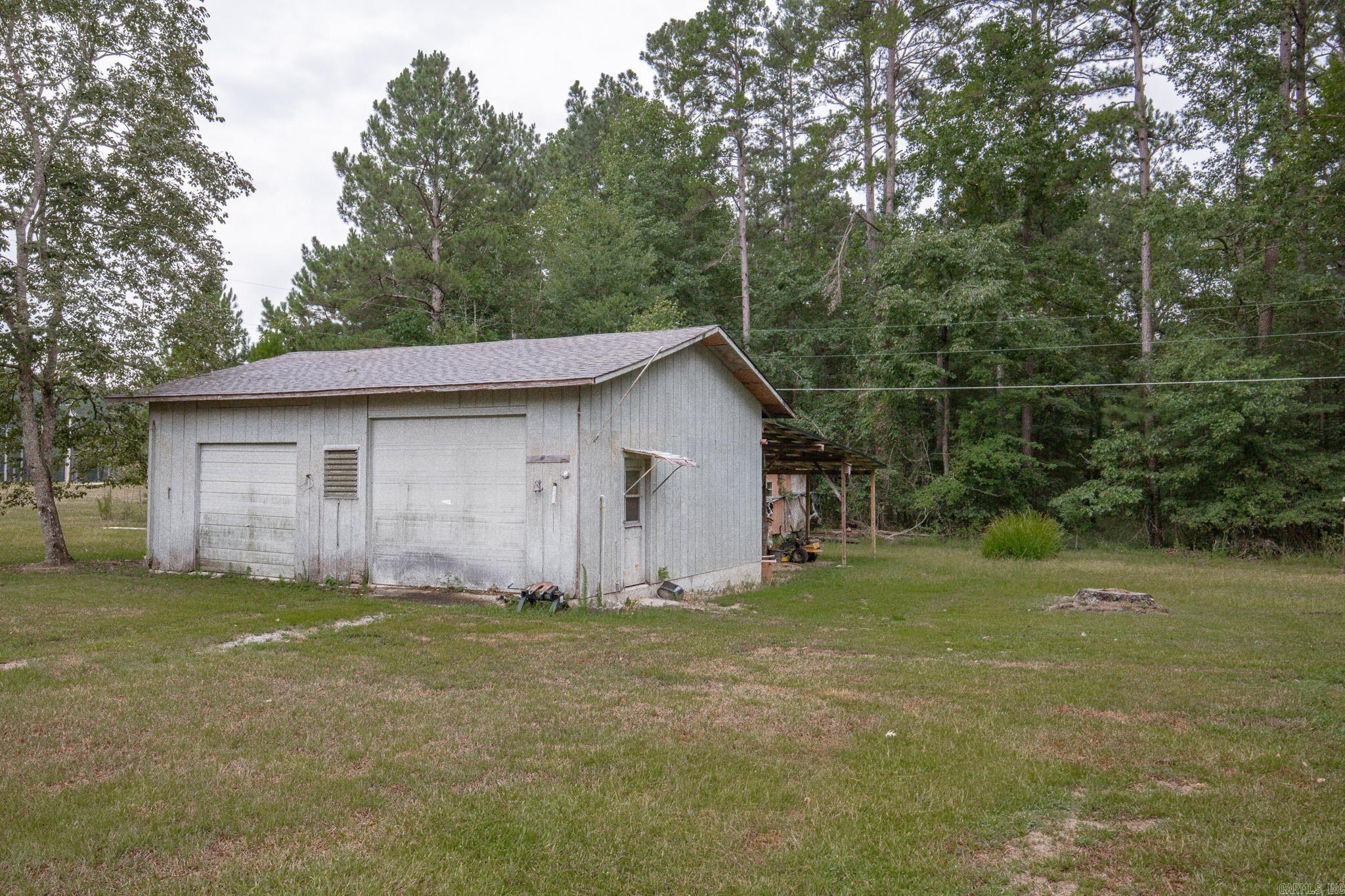 379 Grant County Rd 167077 Sheridan, AR 72150