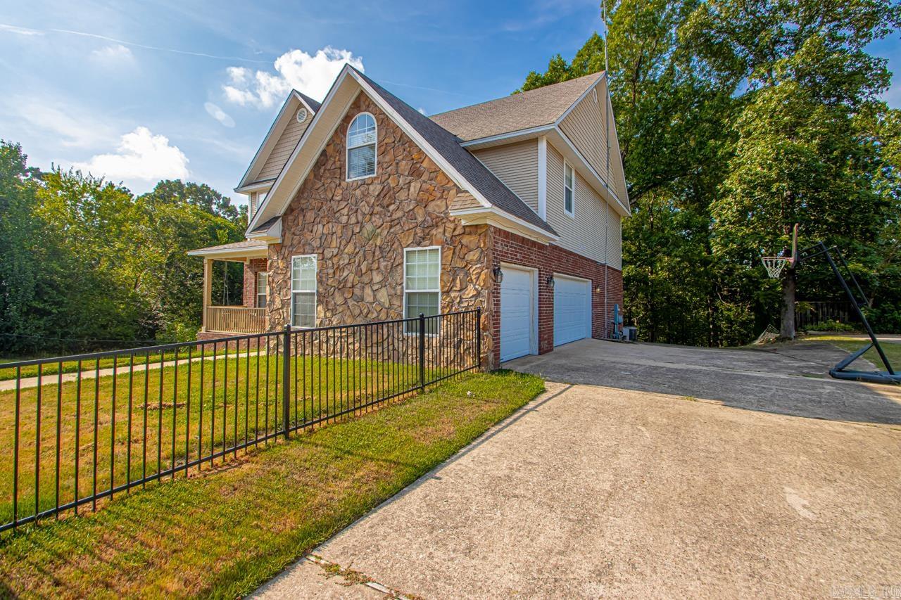 1419 River Point Court Benton, AR 72105