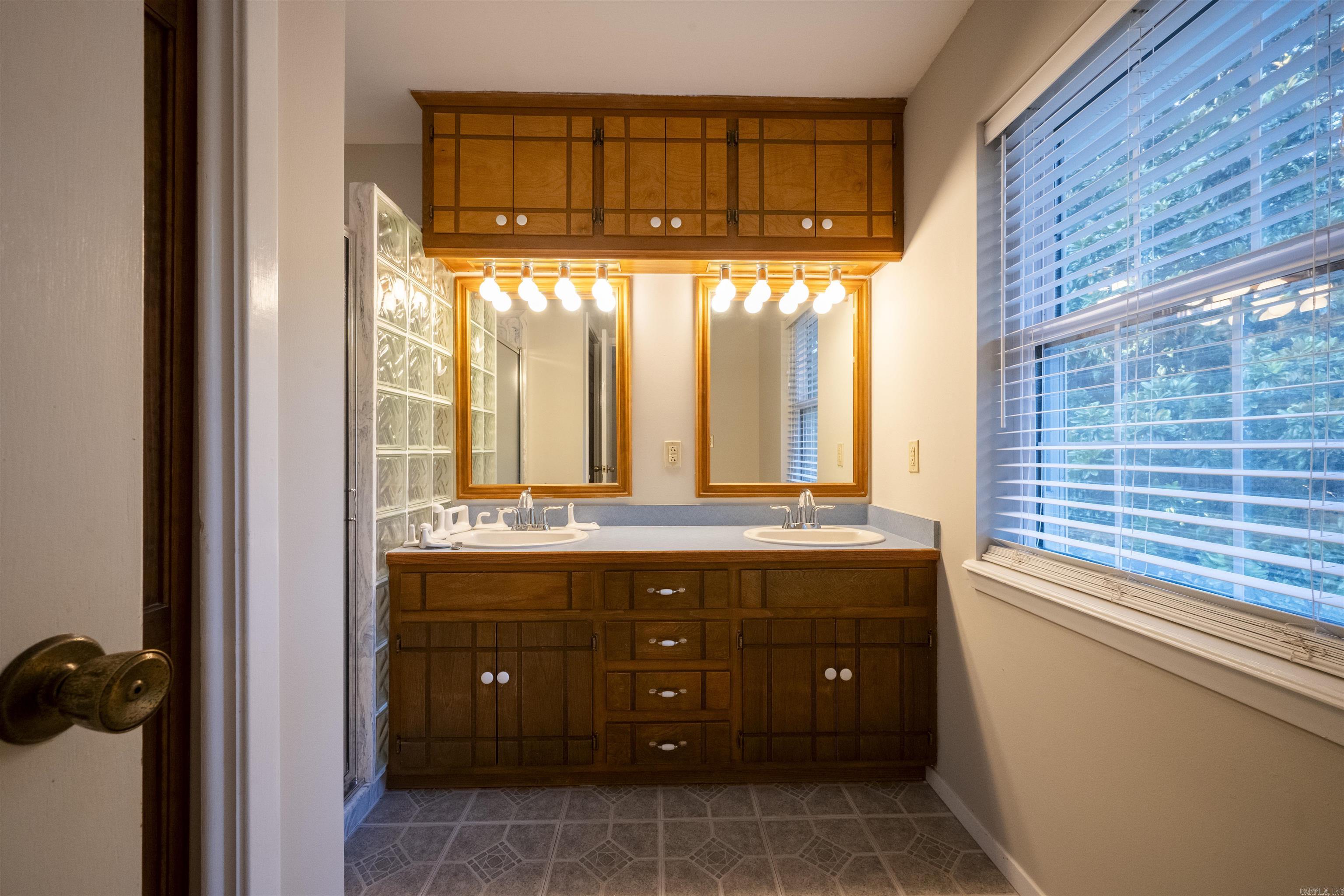 1690 Fairway Drive Batesville, AR 72501-0000