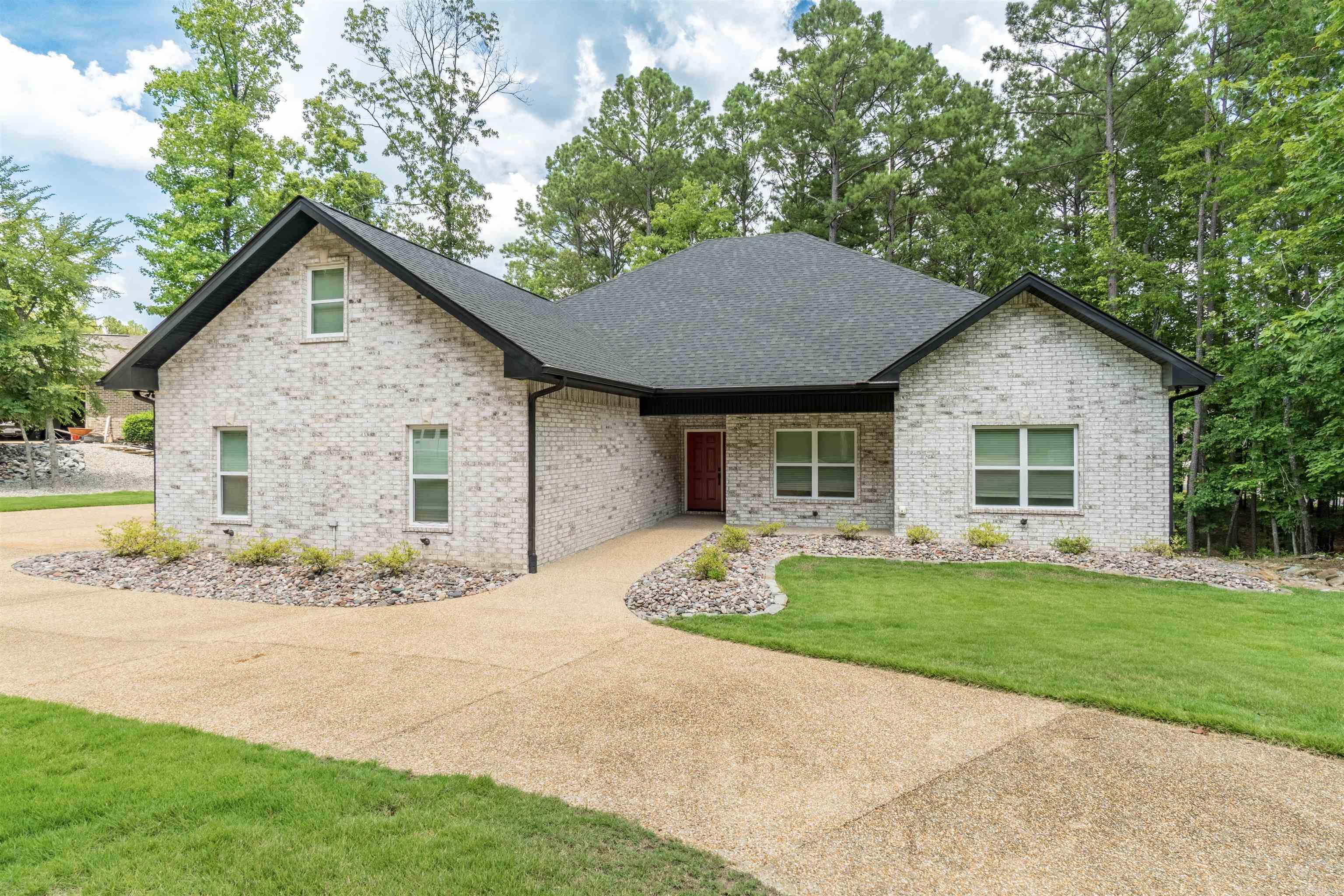 3 Ideal  Hot Springs Village, AR