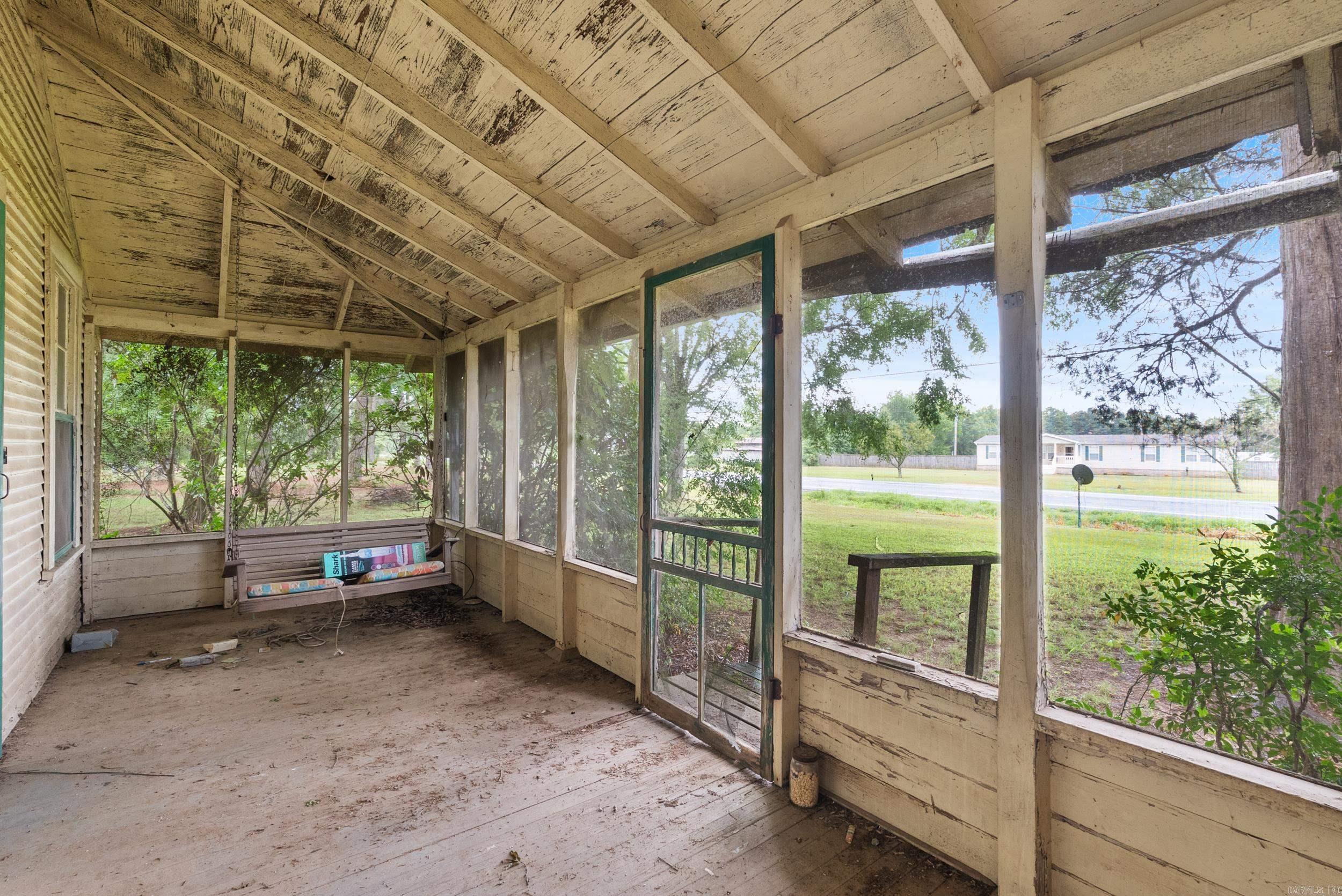 548 Highway 294  Lonoke, AR
