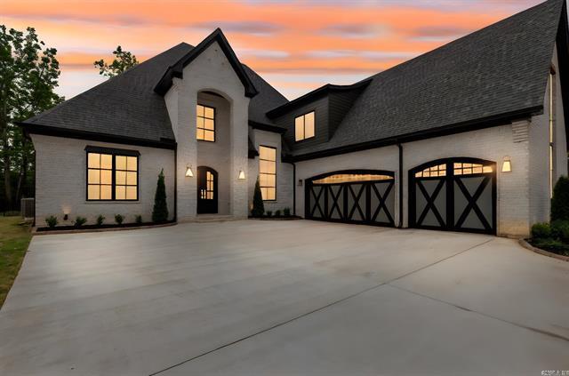 125  Hallen  Little Rock, AR