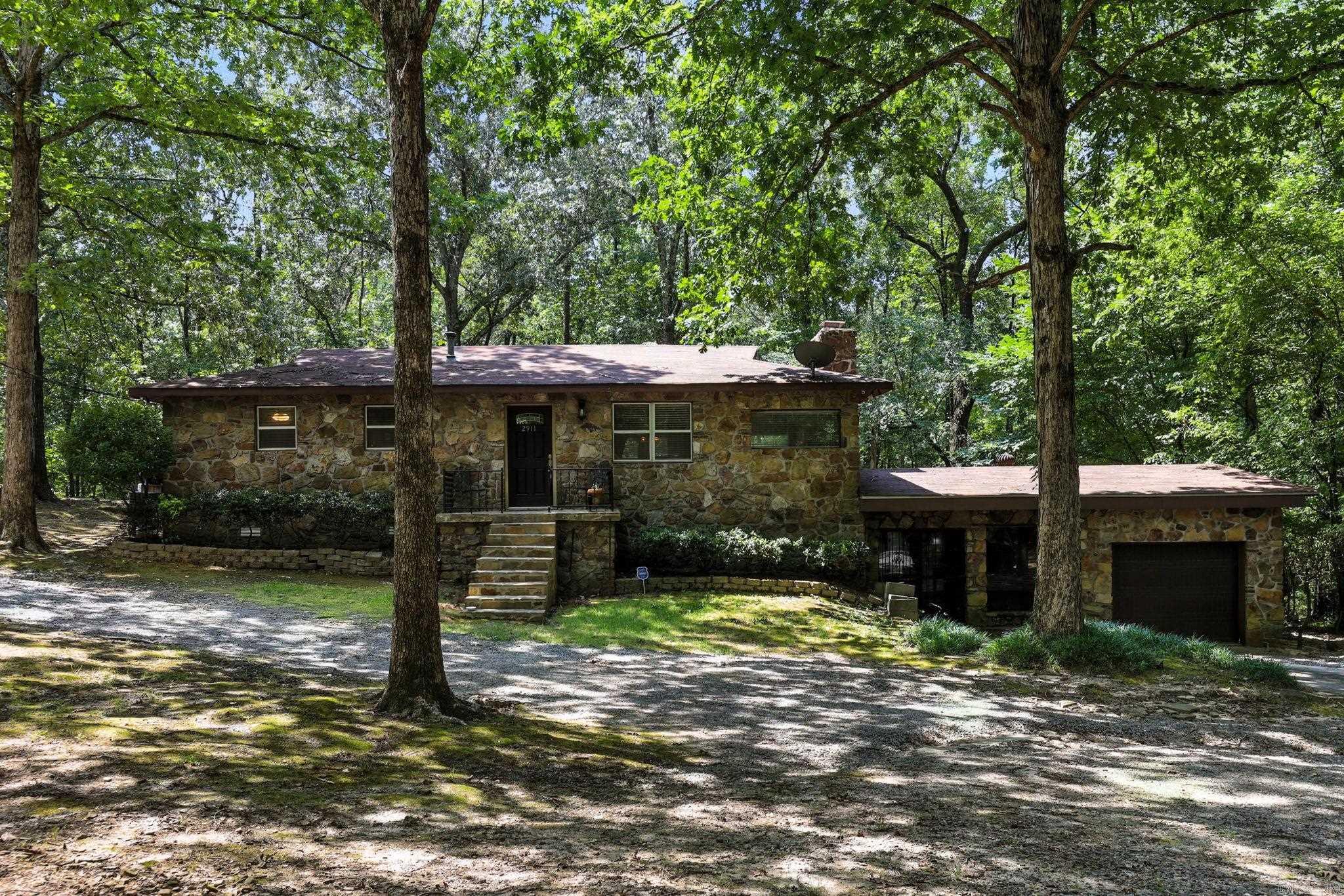 2911 Linda Kay Dr  Little Rock, AR