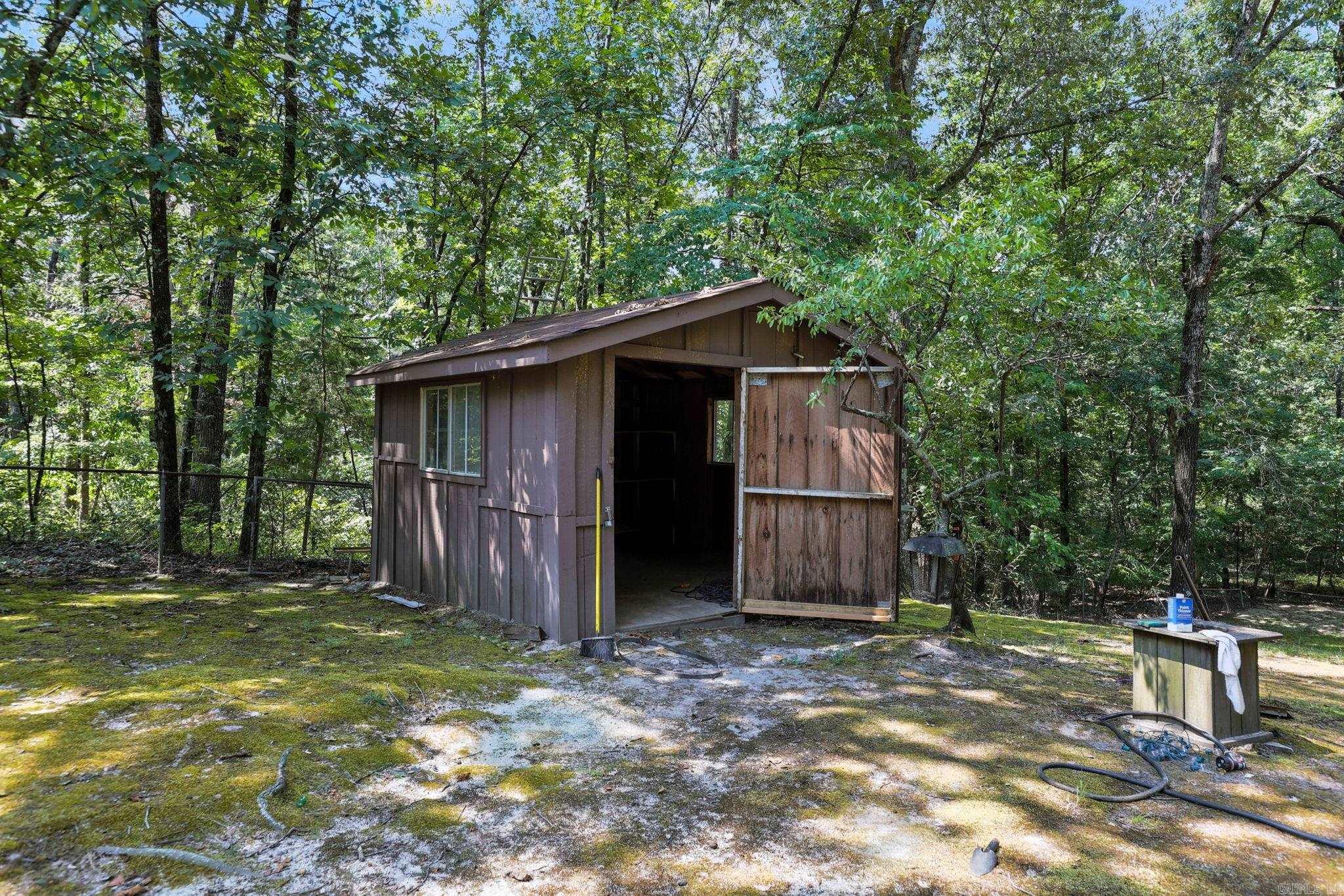 2911 Linda Kay Dr  Little Rock, AR