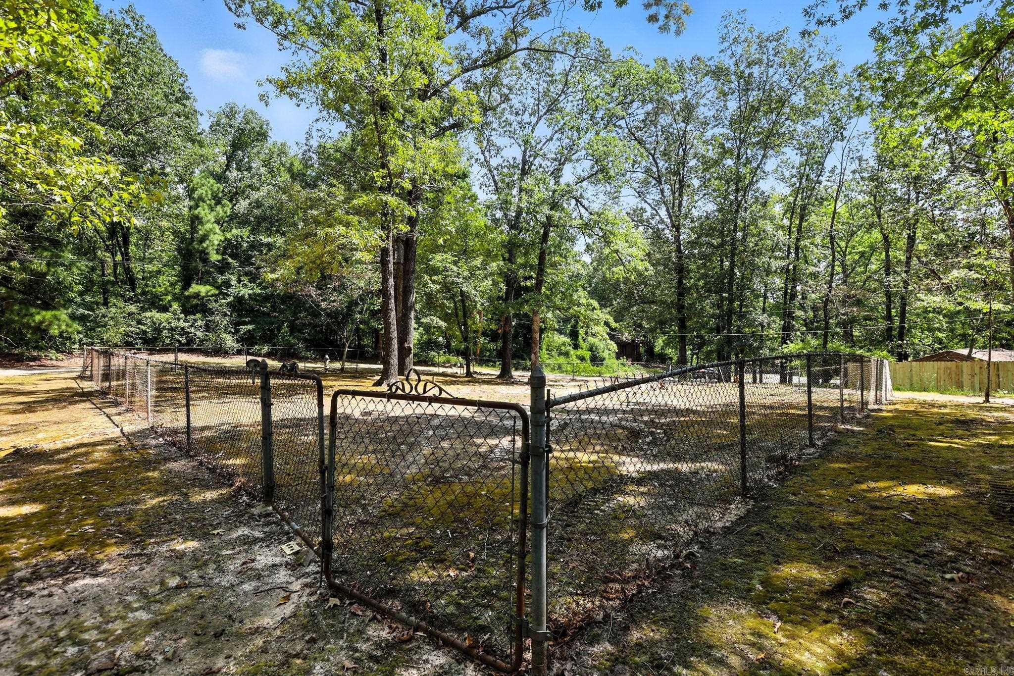 2911 Linda Kay Dr  Little Rock, AR