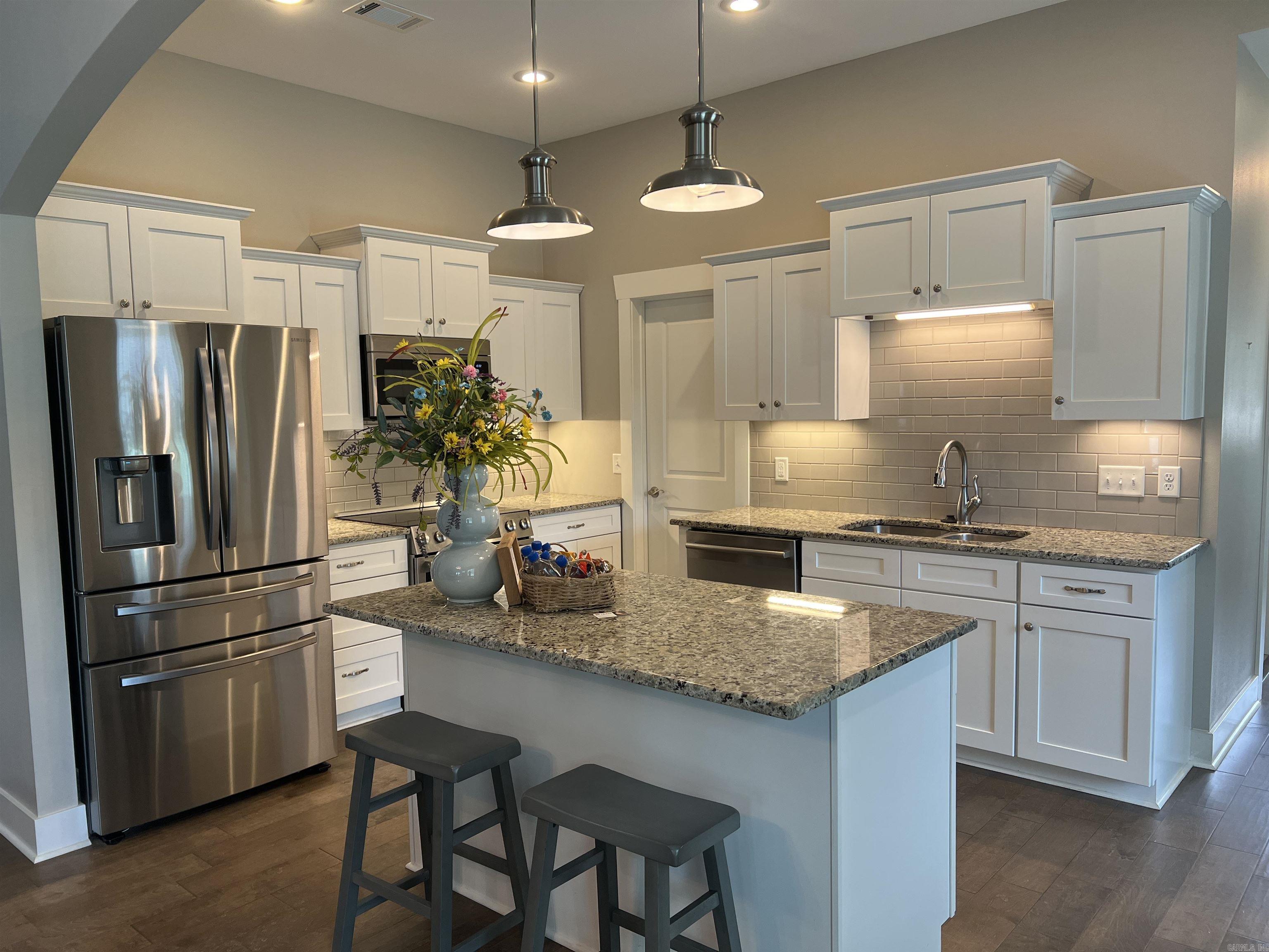 2850 Stonebrook Conway, AR 72034