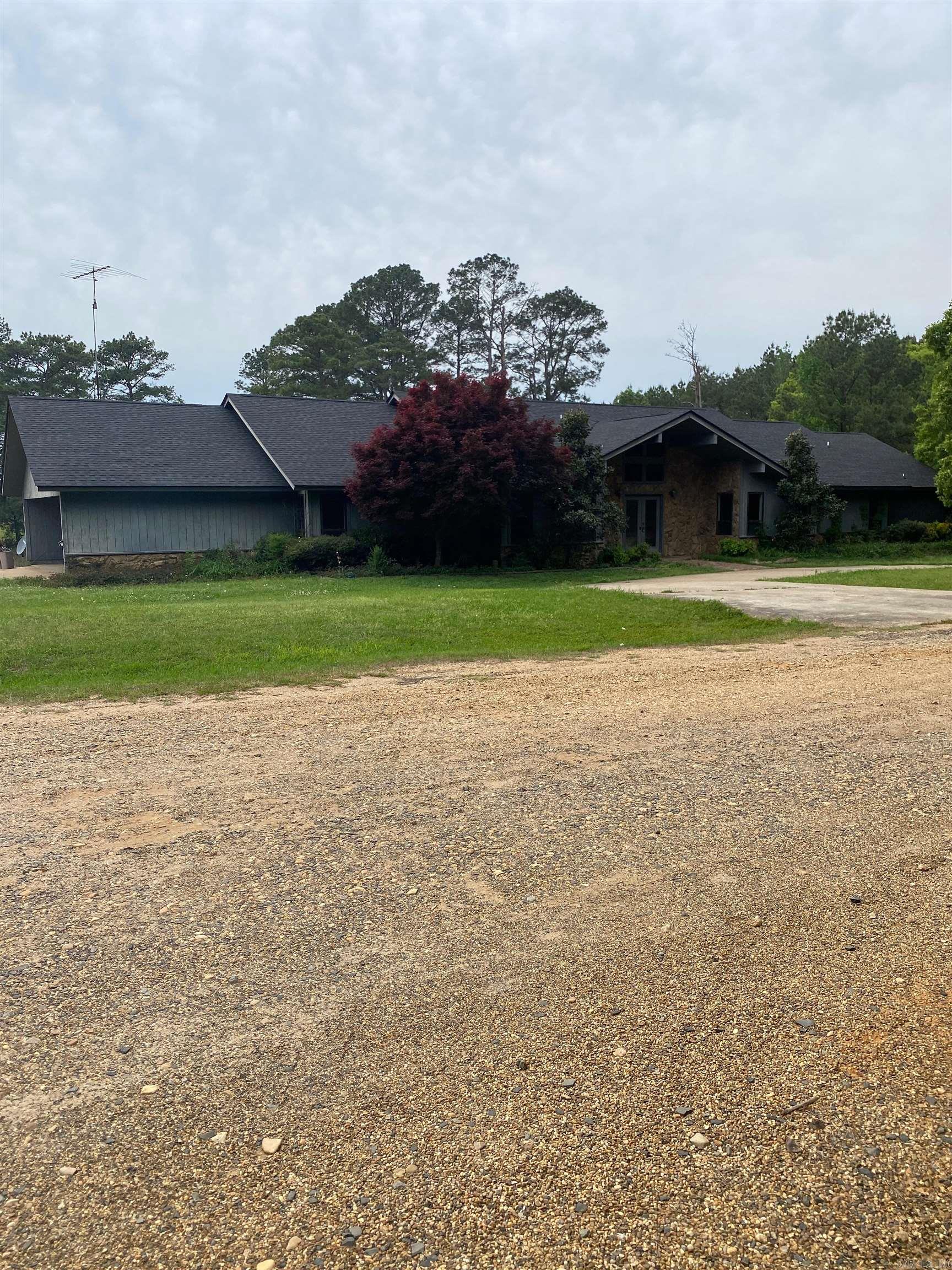 213 Ouachita Road 136