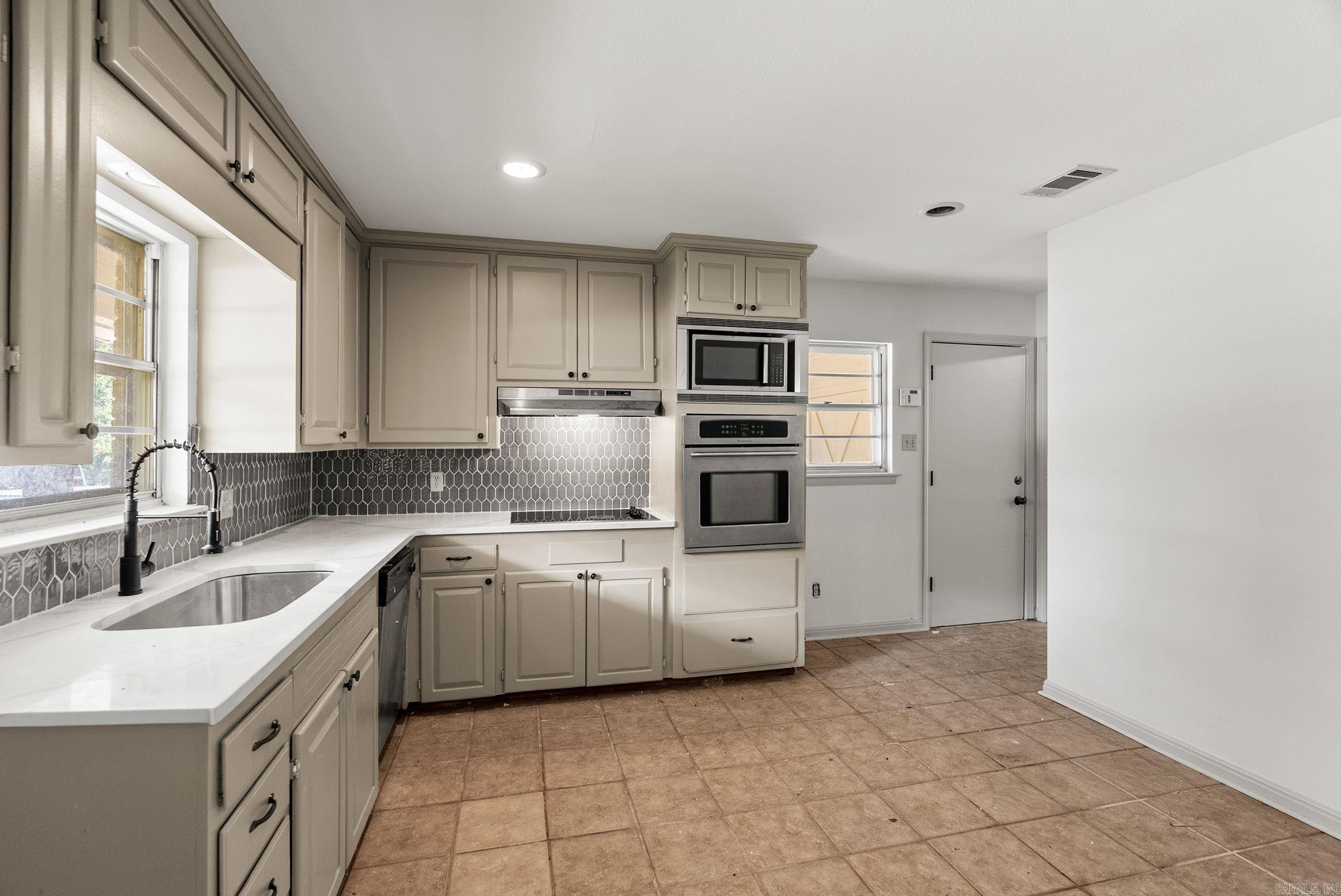 4 Pilot Point Place Little Rock, AR 72223