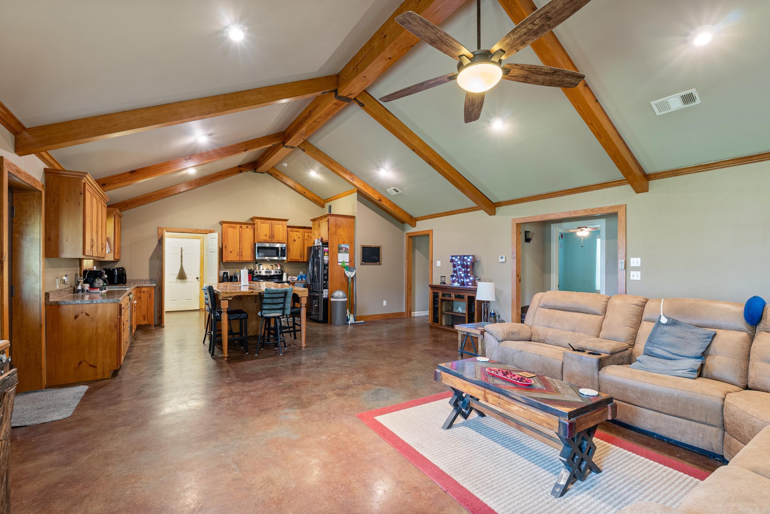 688 Main Street Conway, AR 72032