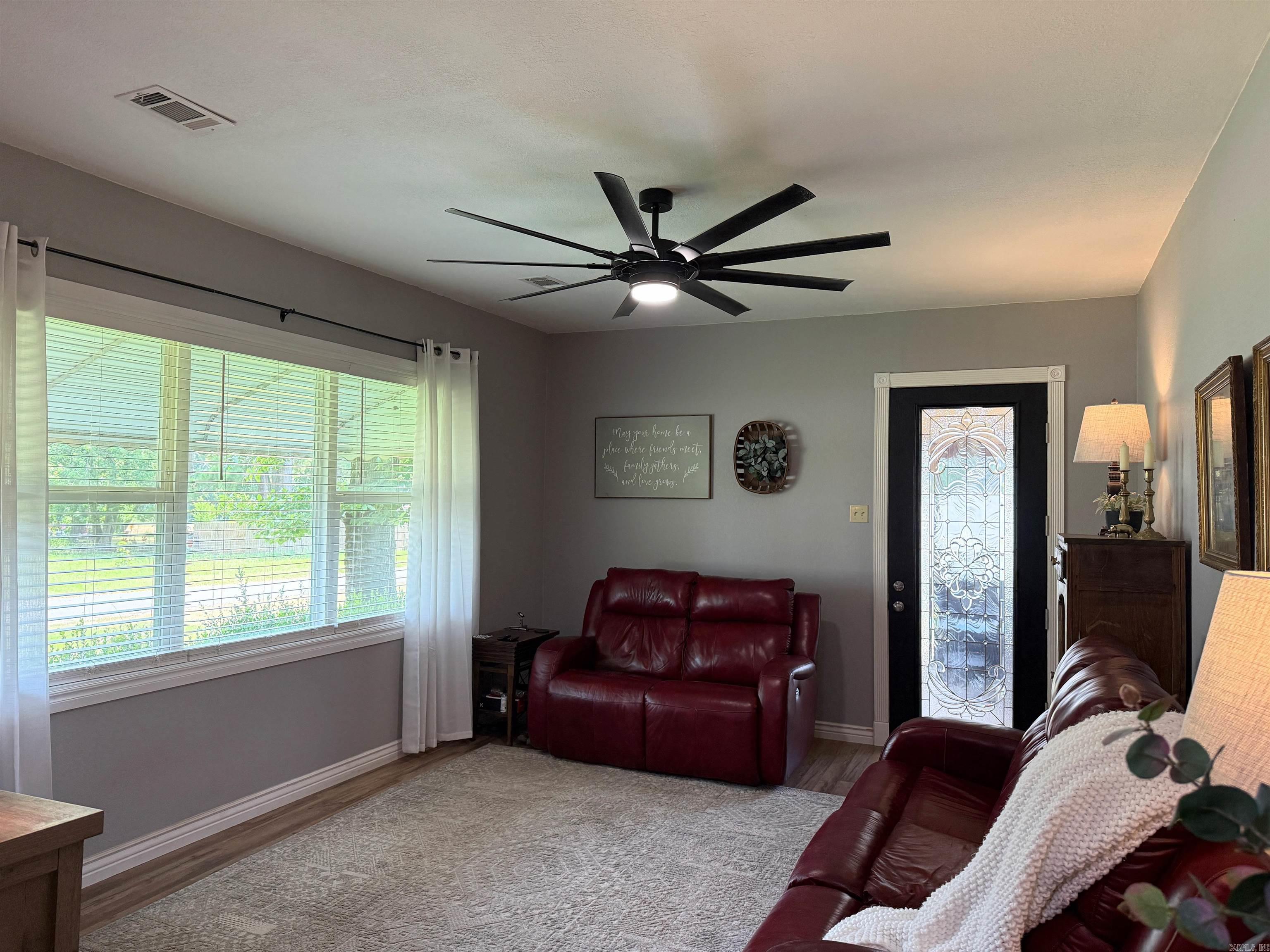 202 11th Street Scranton, AR 72863