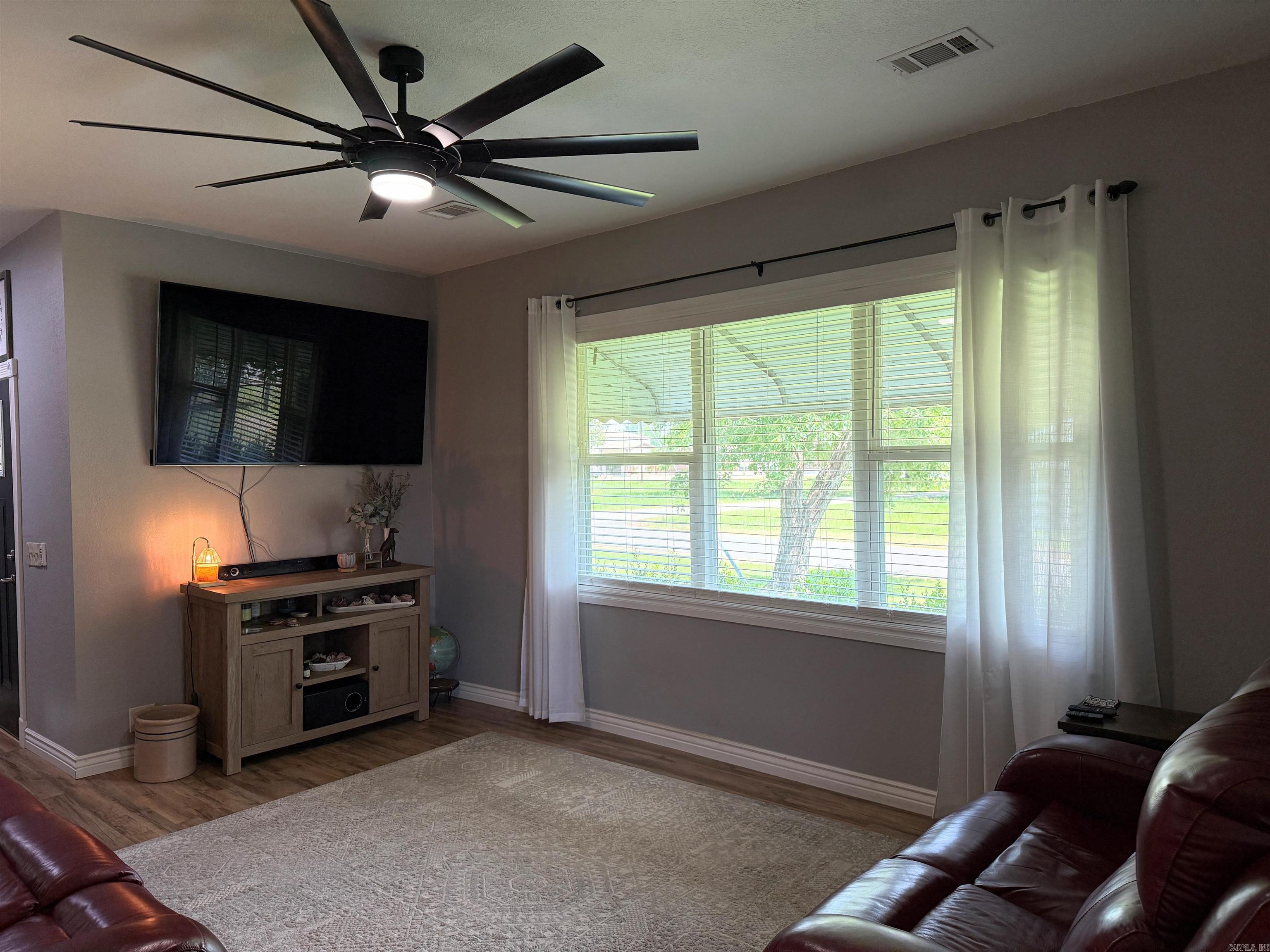 202 11th Street Scranton, AR 72863