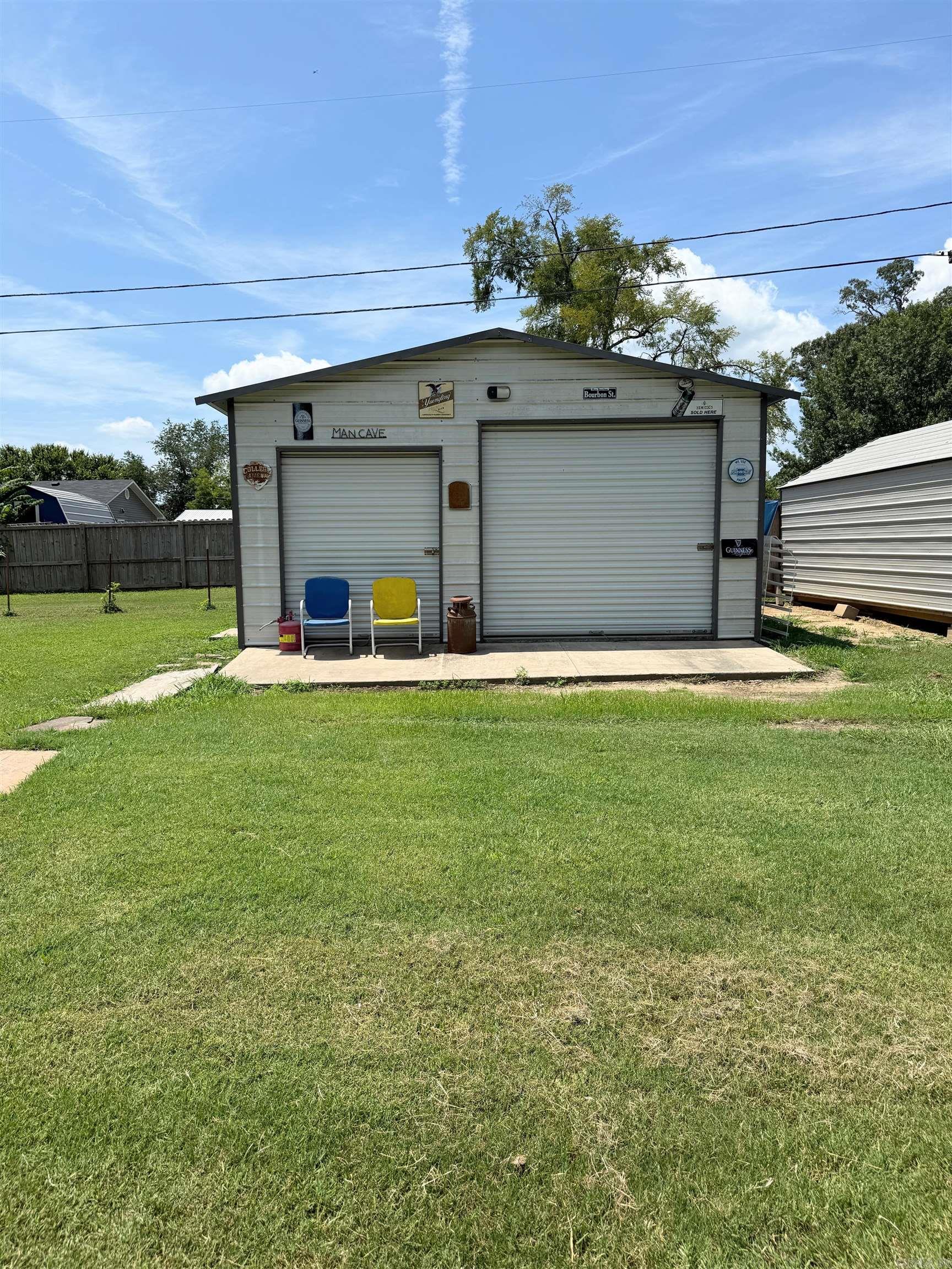 202 11th Street Scranton, AR 72863