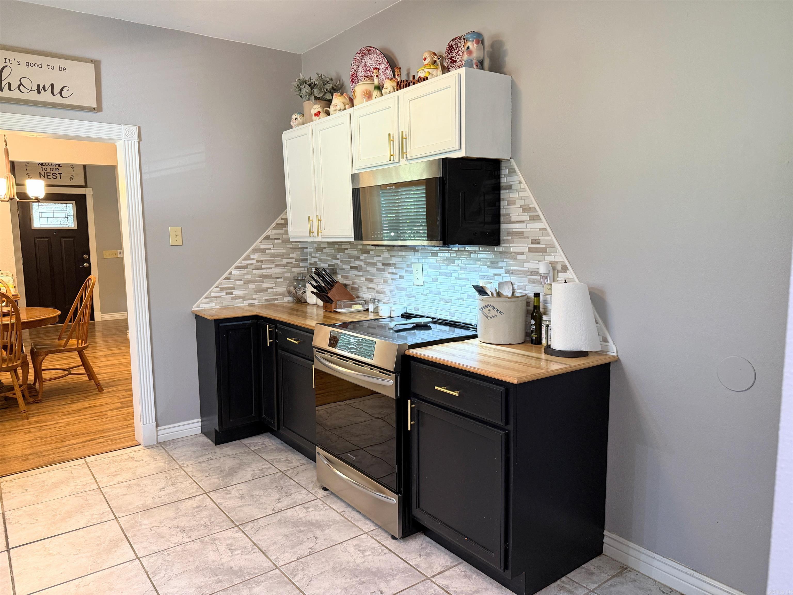 202 11th Street Scranton, AR 72863