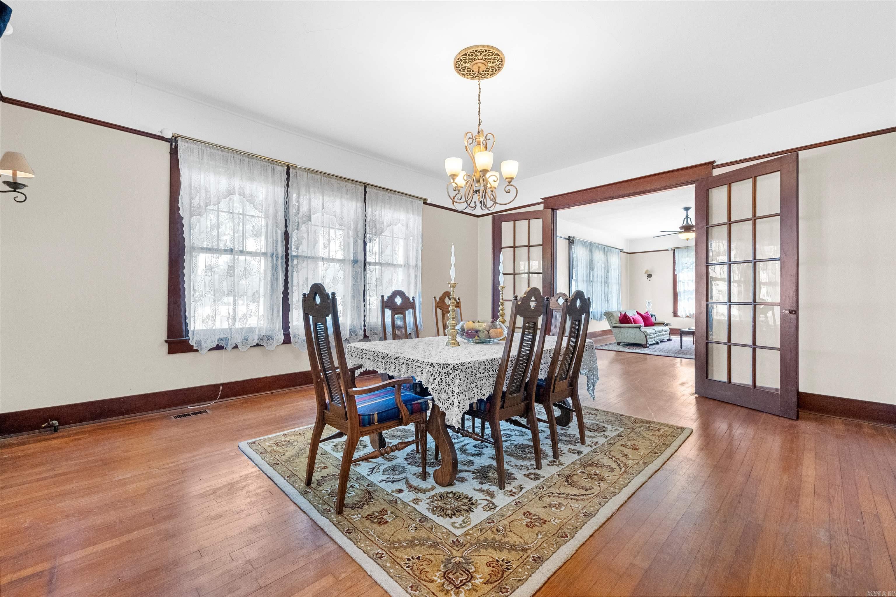 615 W Front  Lonoke, AR