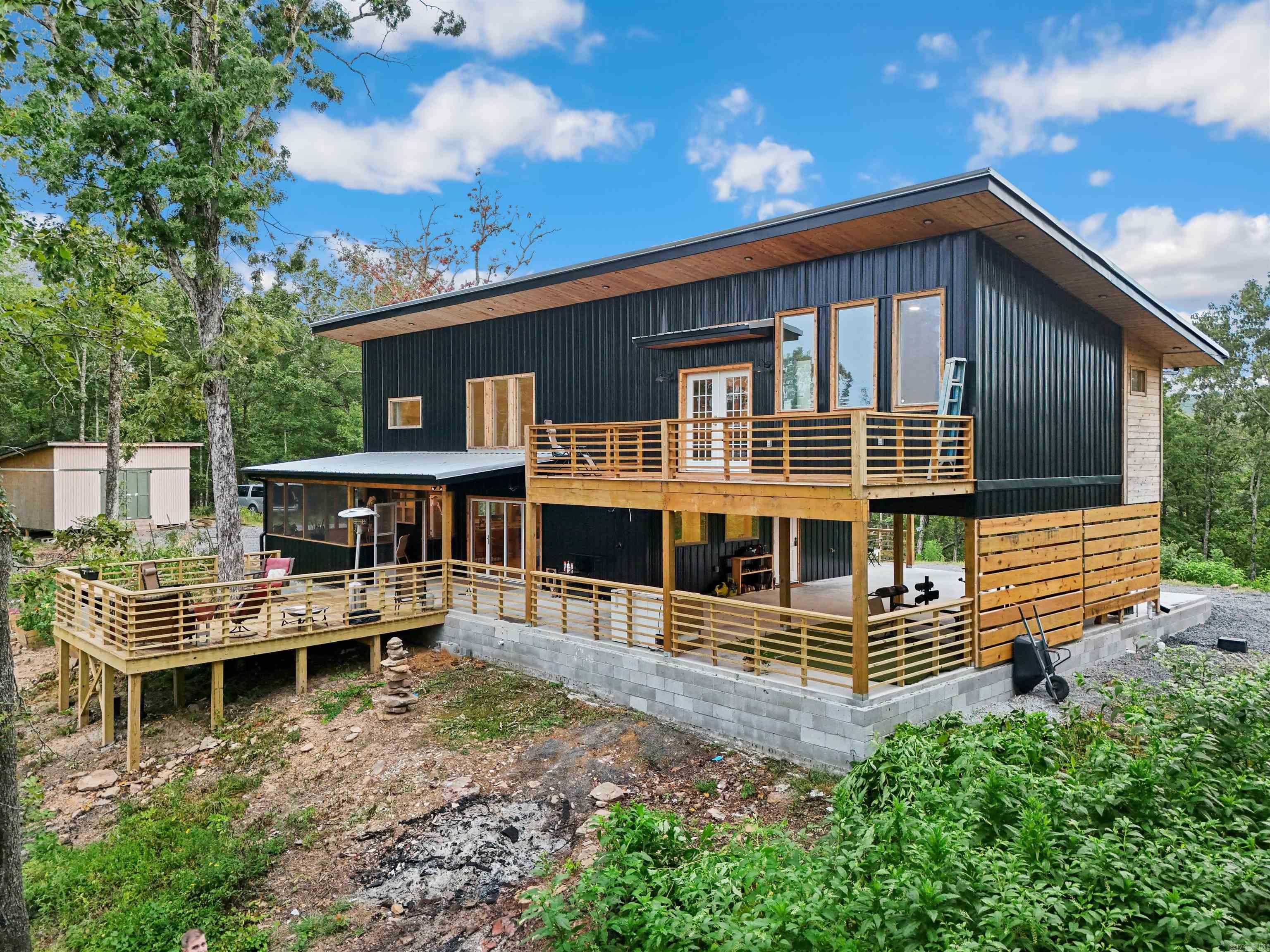 528 Long Branch  Bee Branch, AR
