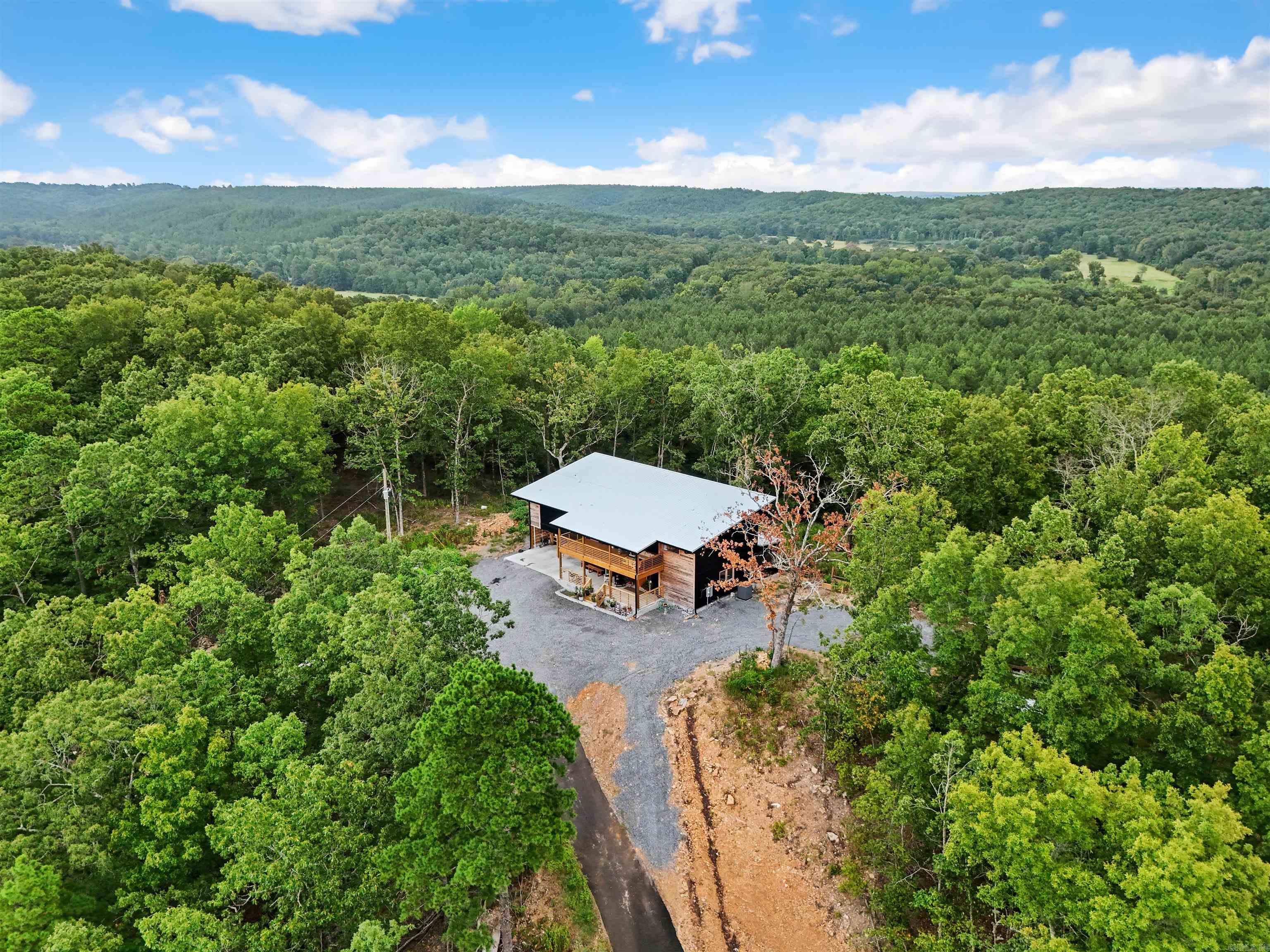 528 Long Branch  Bee Branch, AR