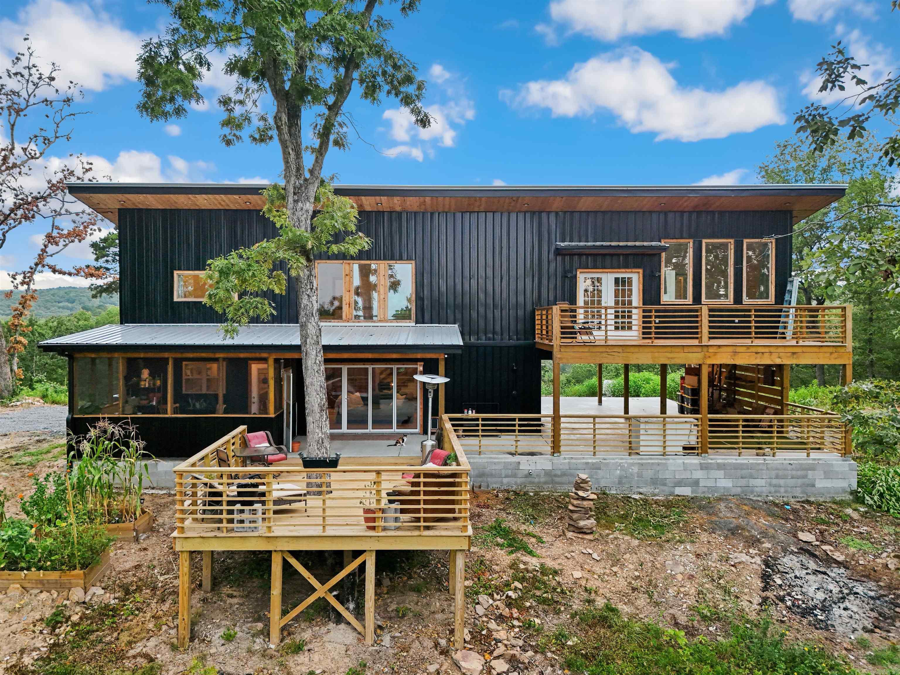 528 Long Branch  Bee Branch, AR