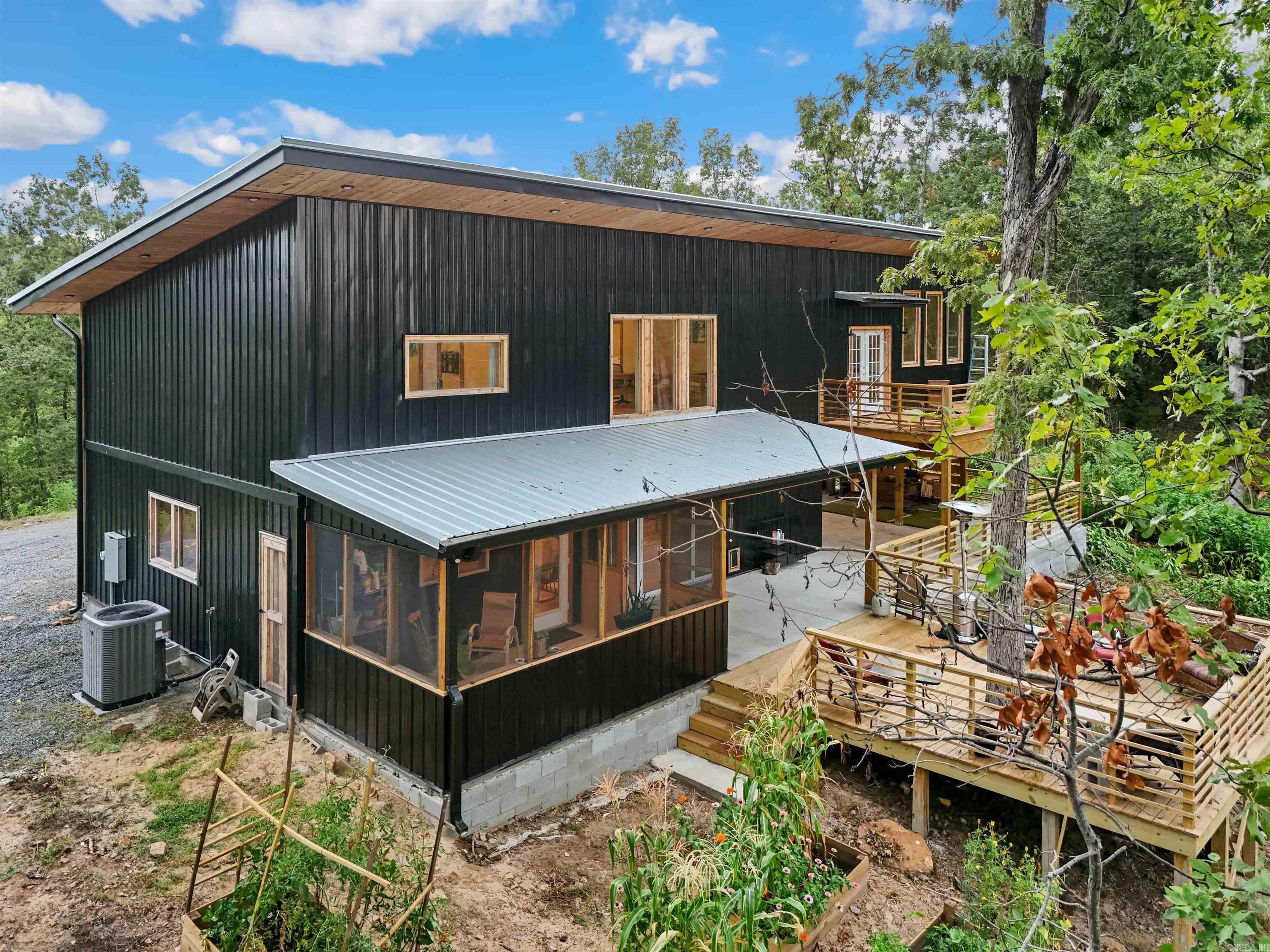 528 Long Branch  Bee Branch, AR