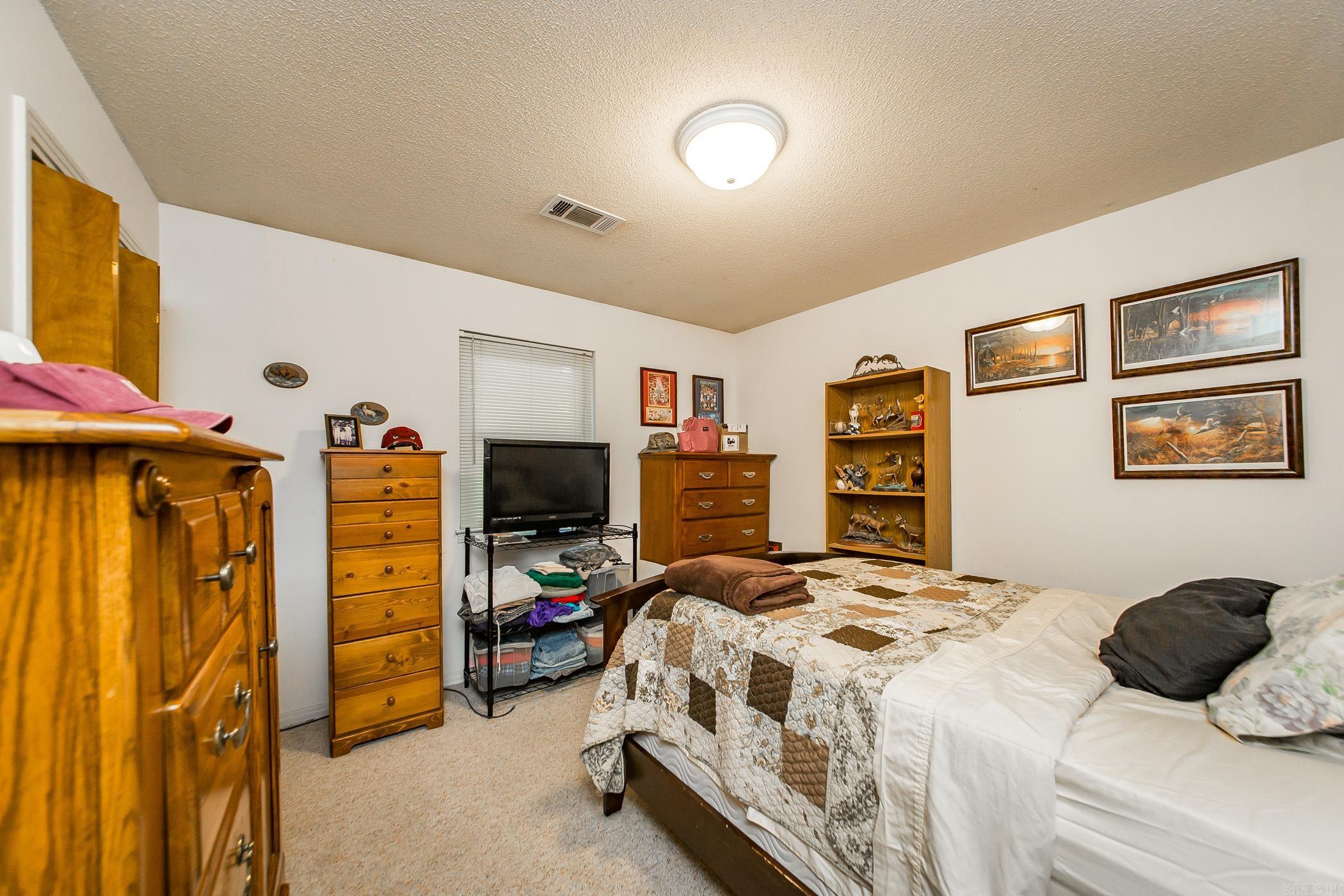 32 Daniel Drive Sherwood, AR 72120